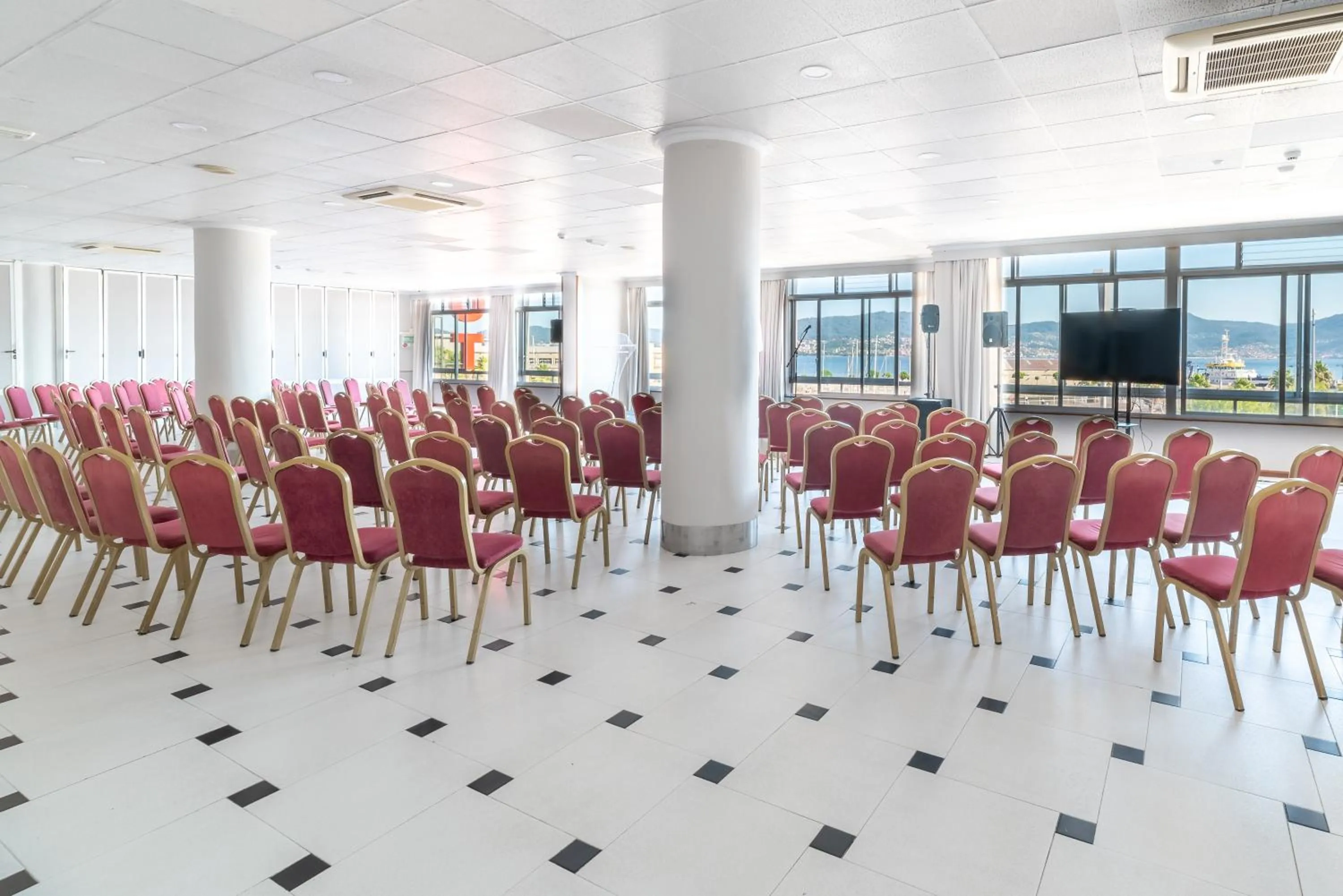 Meeting/conference room in Hotel Bahía de Vigo