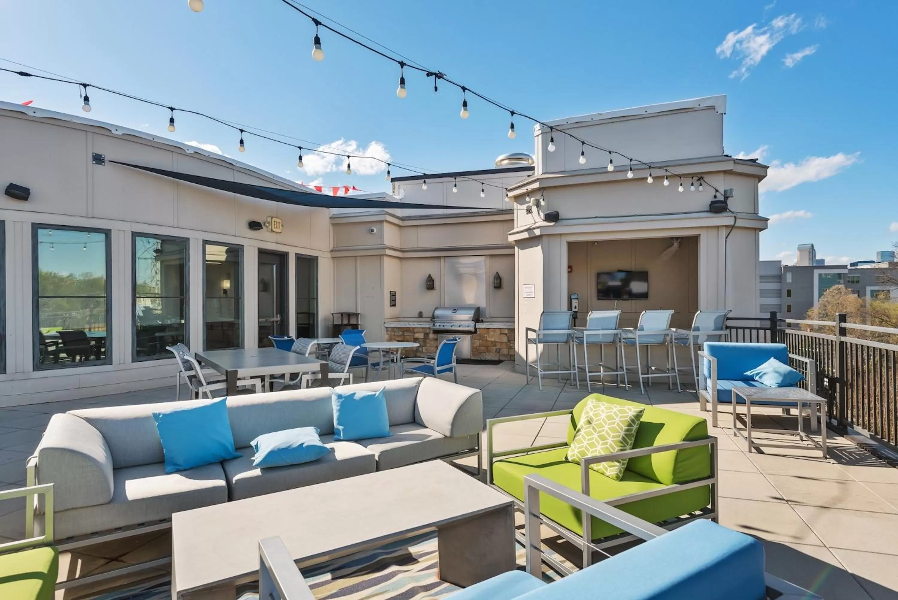 Patio in Kasa Dilworth Charlotte