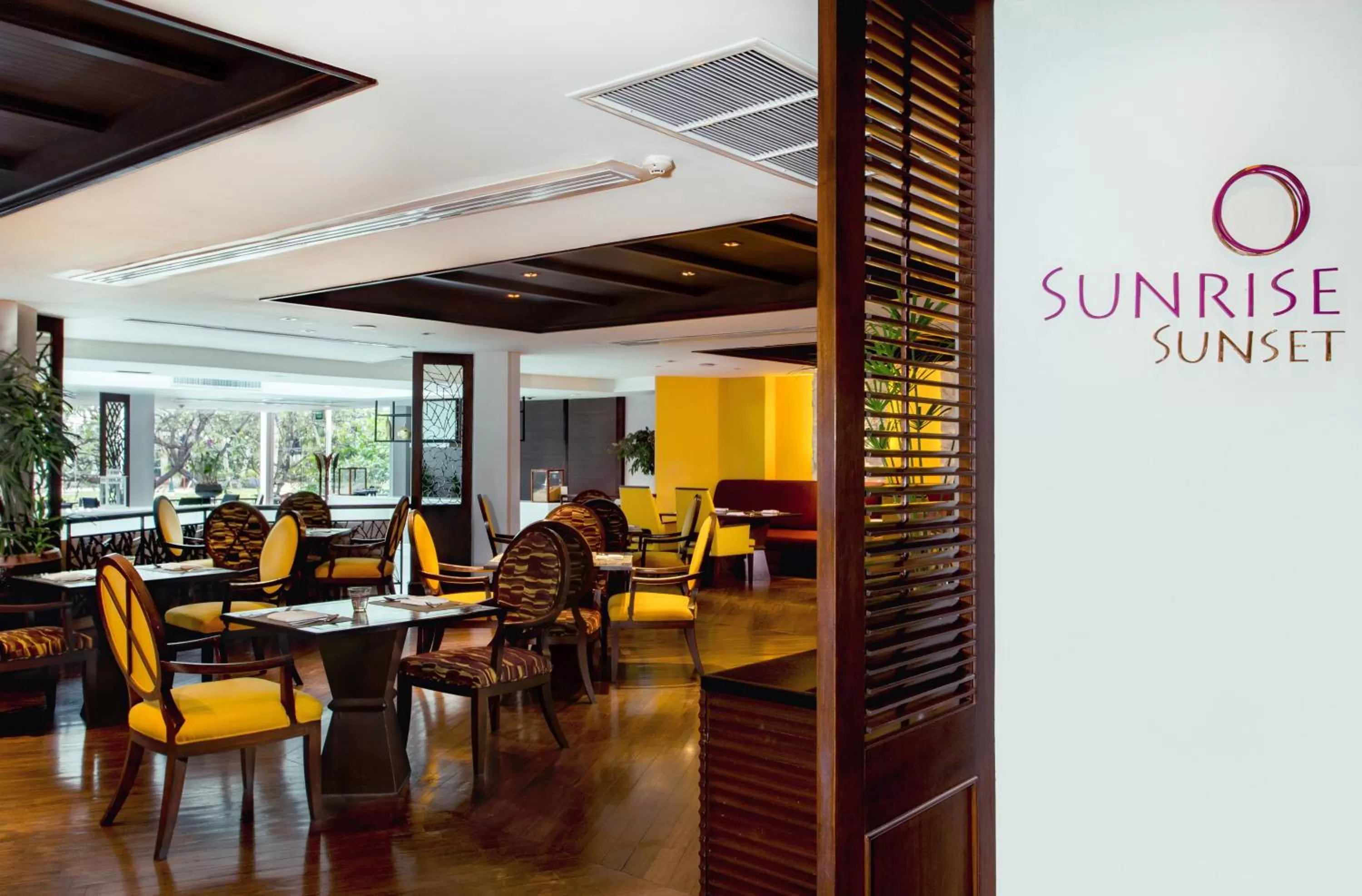 Restaurant/places to eat in Siam Bayshore Resort Pattaya