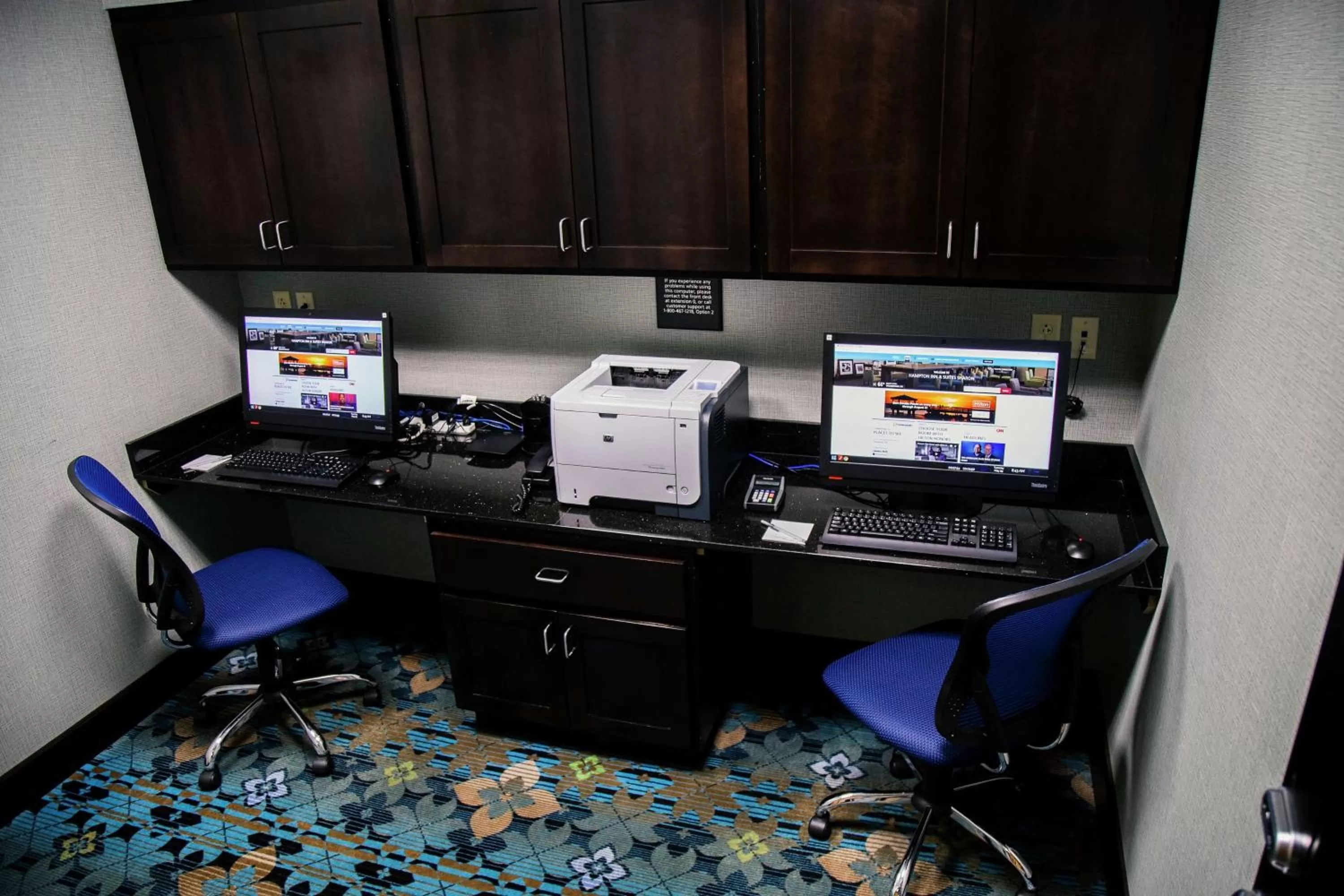 Business facilities in Hampton Inn & Suites Sharon