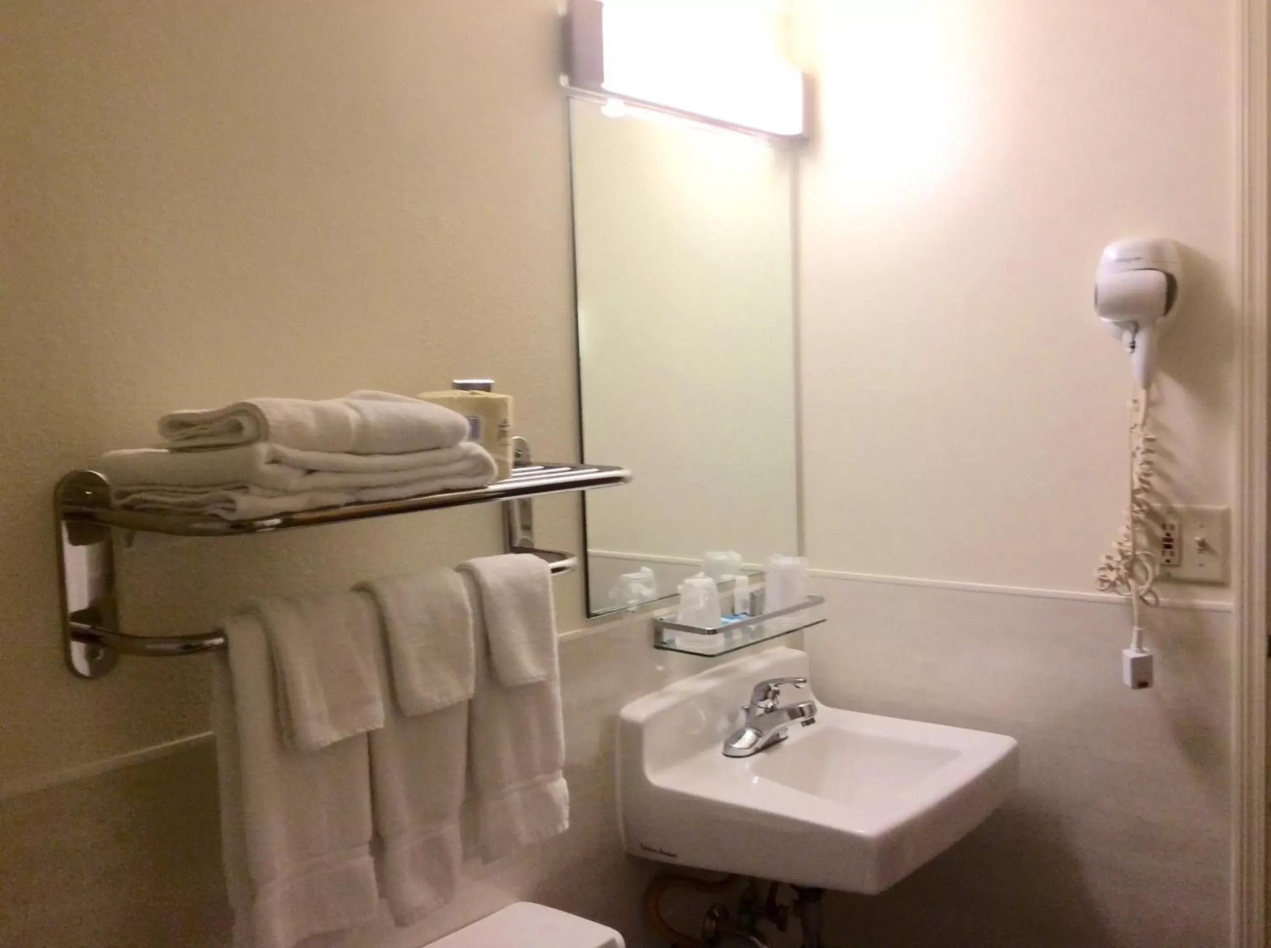 Deluxe Double Room in Shelikof Lodge Deluxe Double Room in Shelikof Lodge