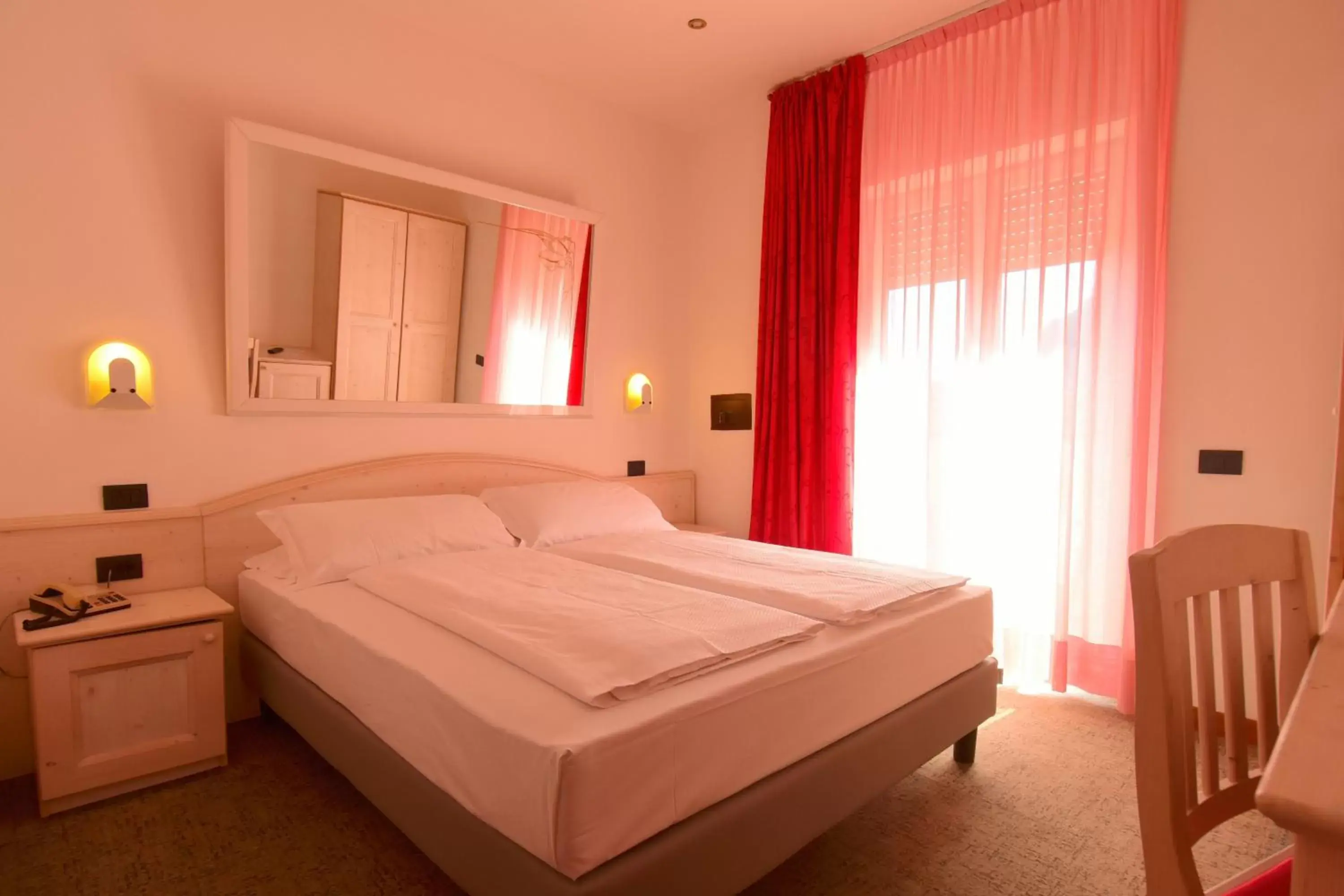 Basic Double Room in Hotel Virgilio Basic Double Room in Hotel Virgilio