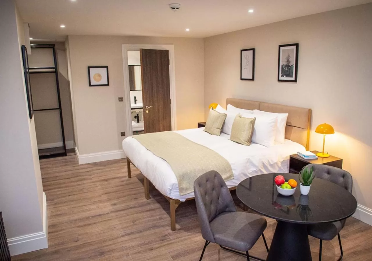 Photo of the whole room, Bed in The Gresham Aparthotel