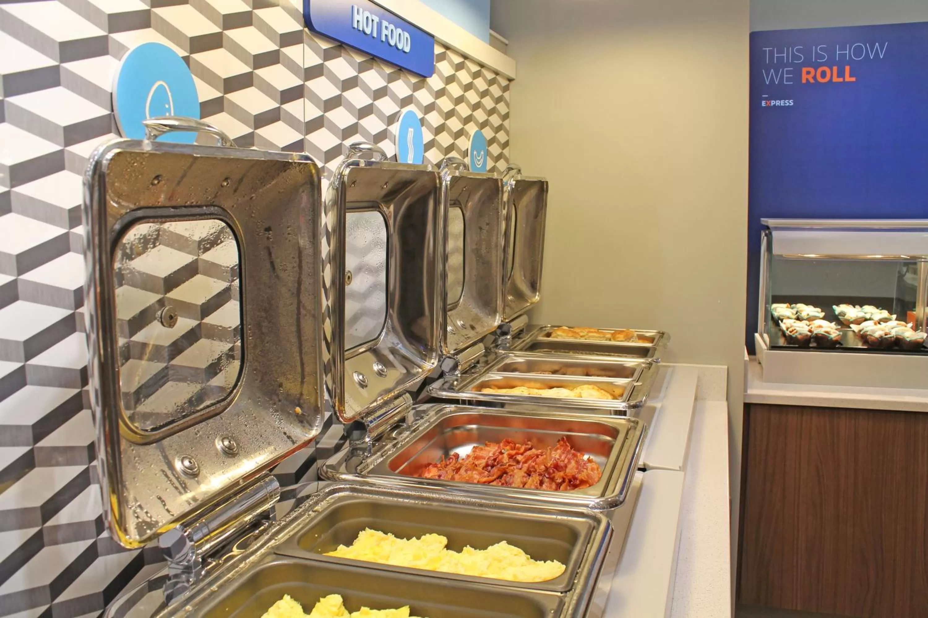 Breakfast in Holiday Inn Express & Suites - St. Louis South - I-55 by IHG