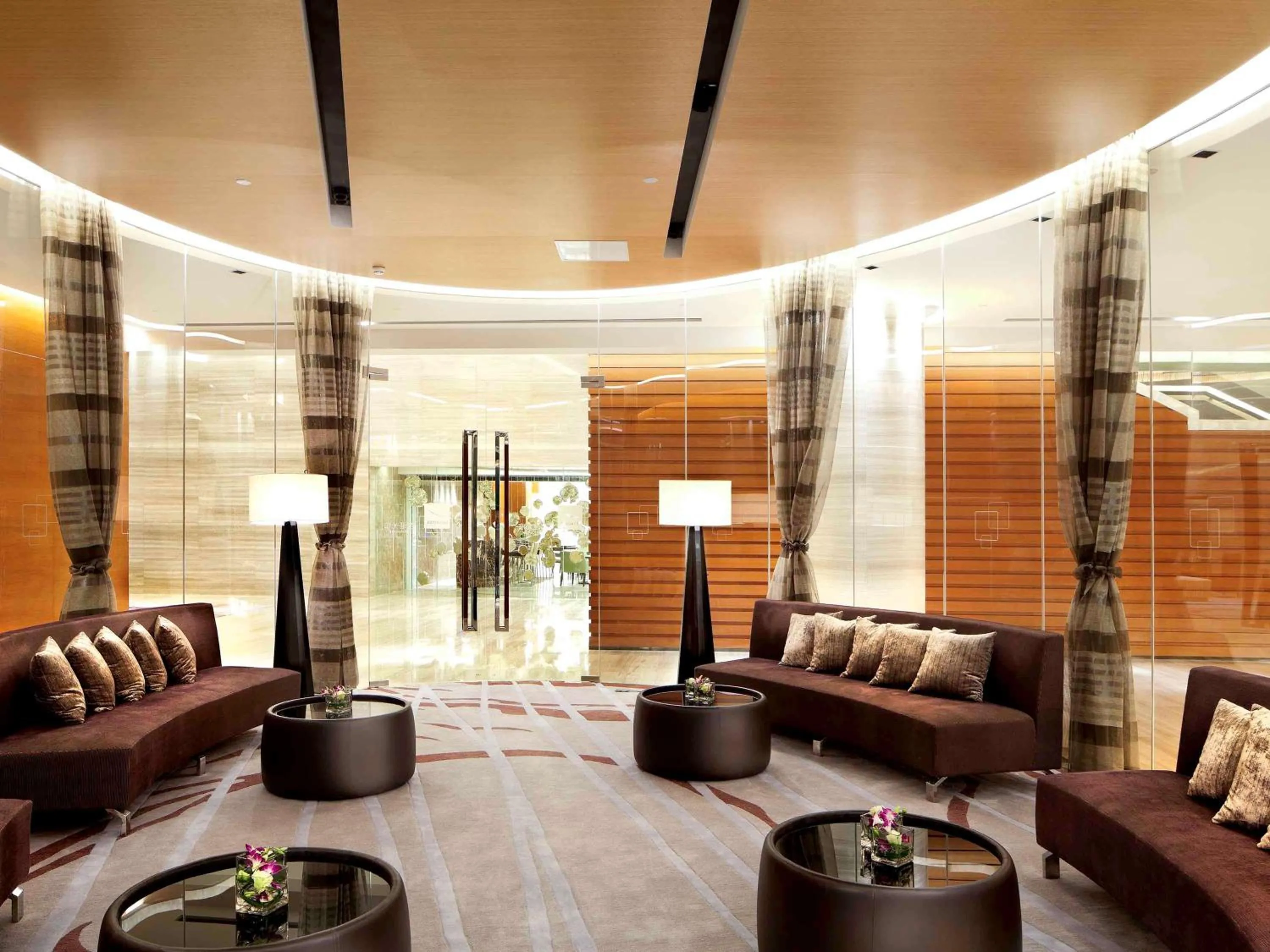 Restaurant/places to eat in Novotel Nanjing East Suning