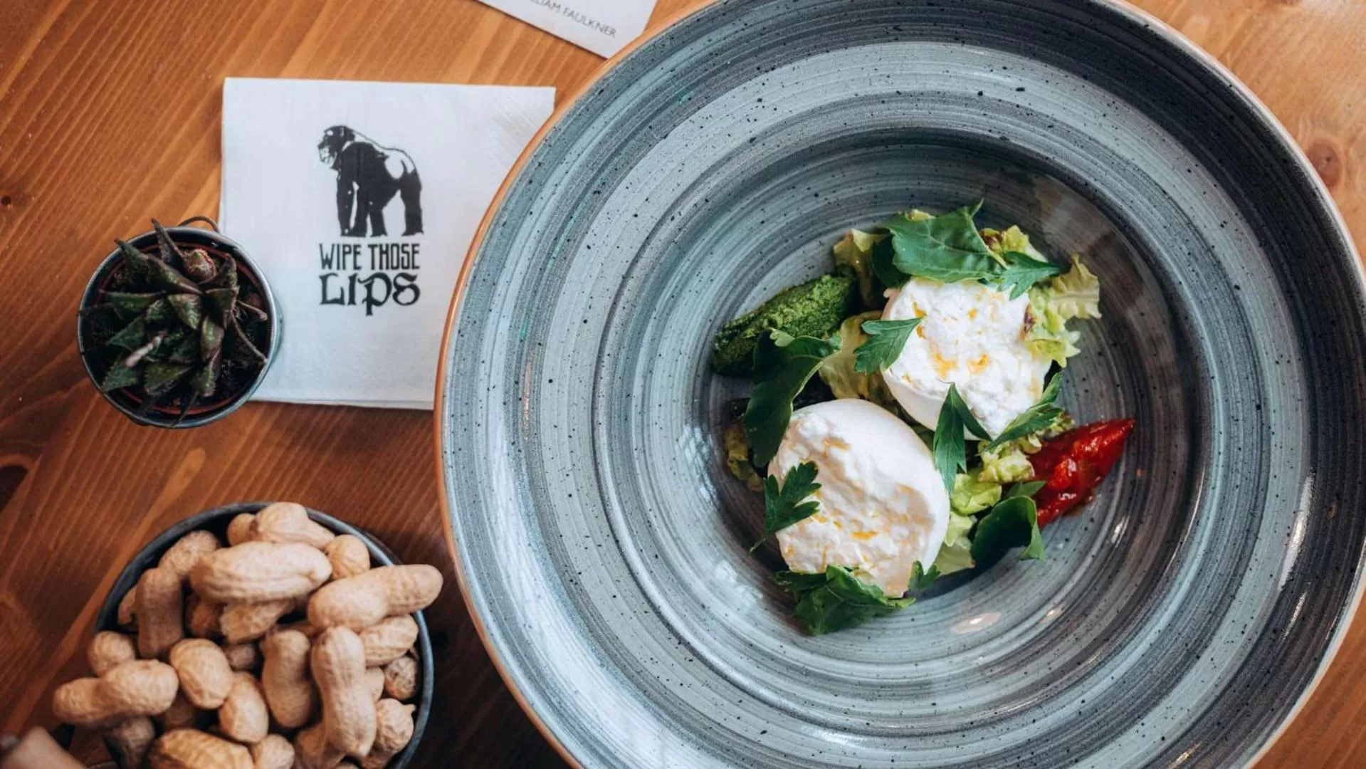 Restaurant/places to eat in AX The Saint John