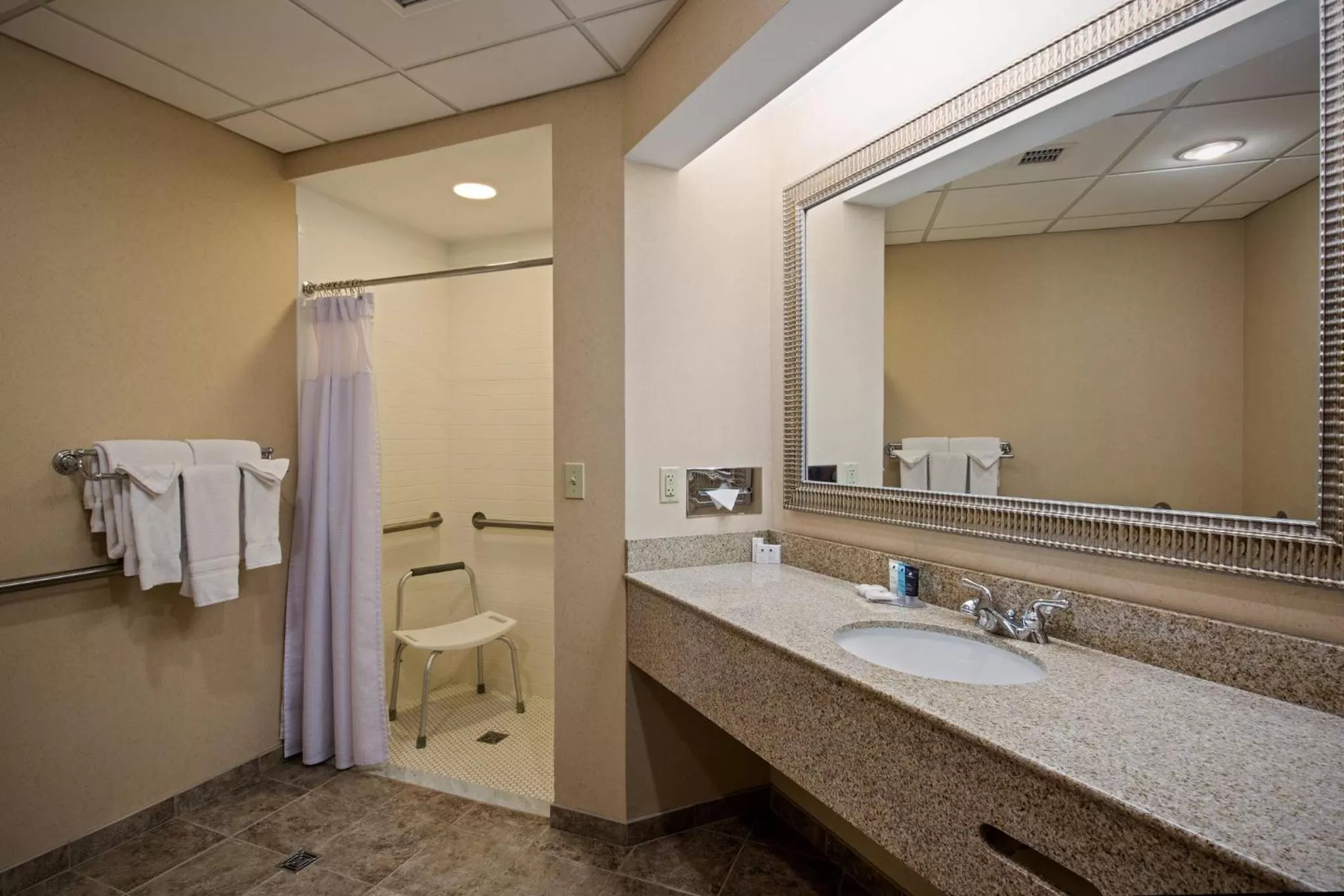 Photo of the whole room in Crowne Plaza Lake Placid by IHG