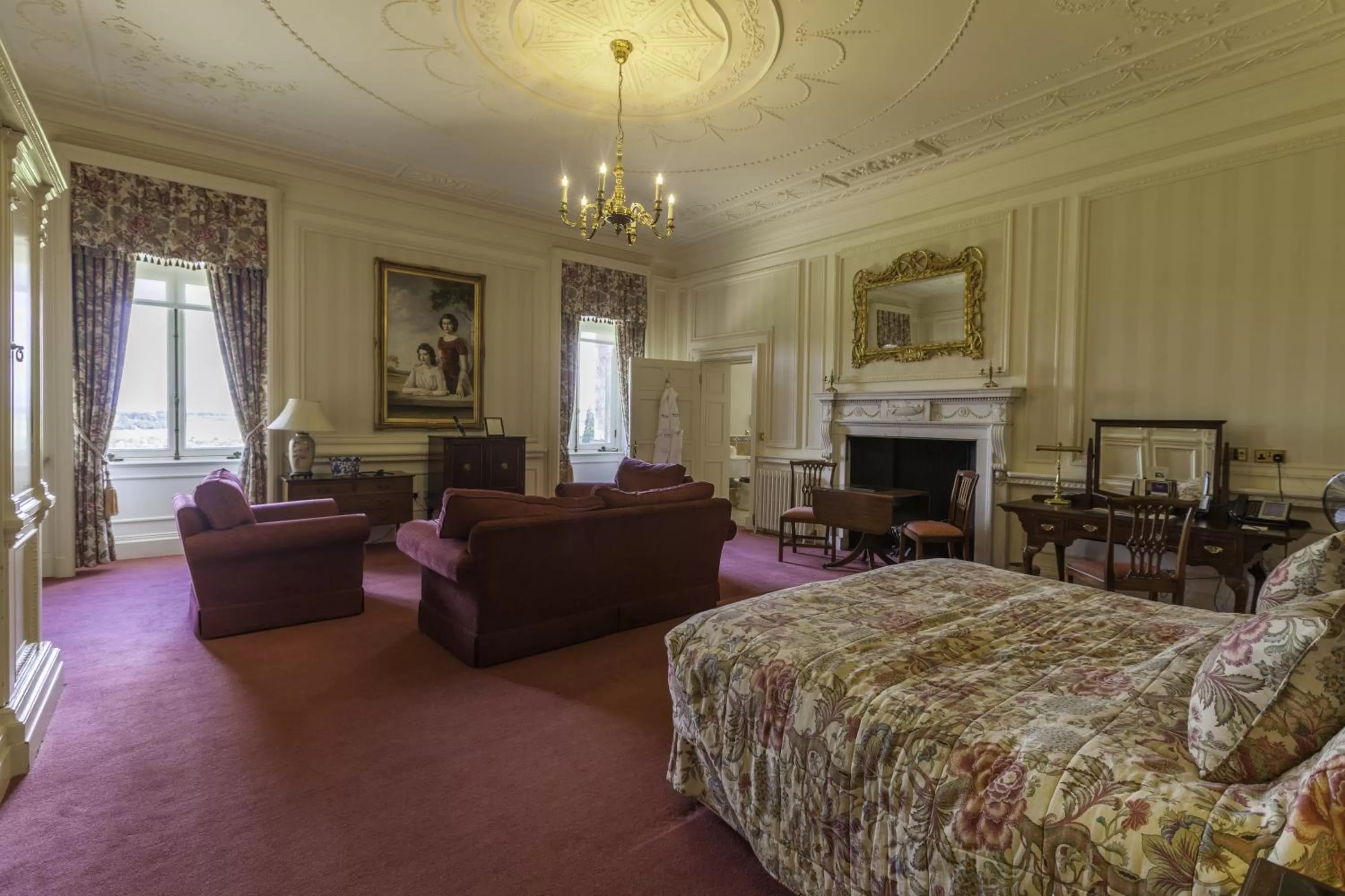 Bedroom in Luton Hoo Hotel, Golf and Spa