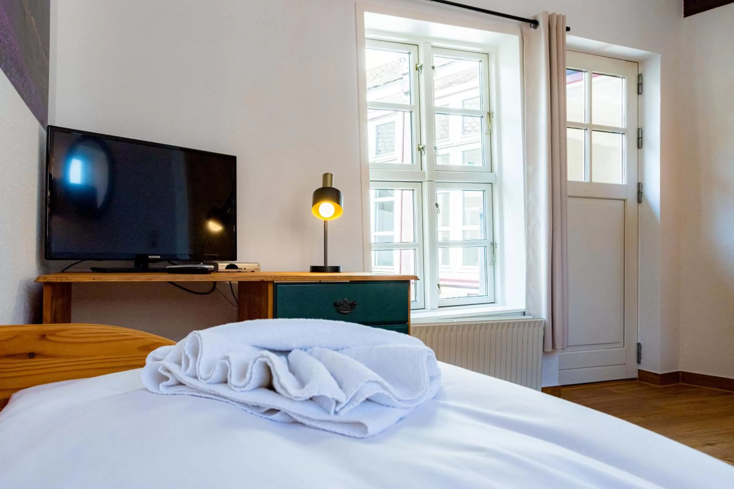 Photo of the whole room, Bed in Hotel & Restaurant Brauner Hirsch Osterwieck