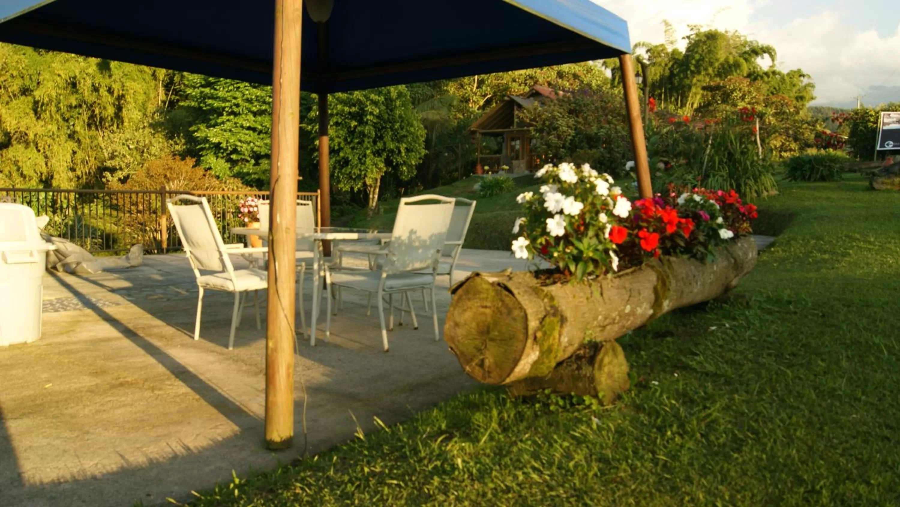 Patio in Matisses Hotel & Spa