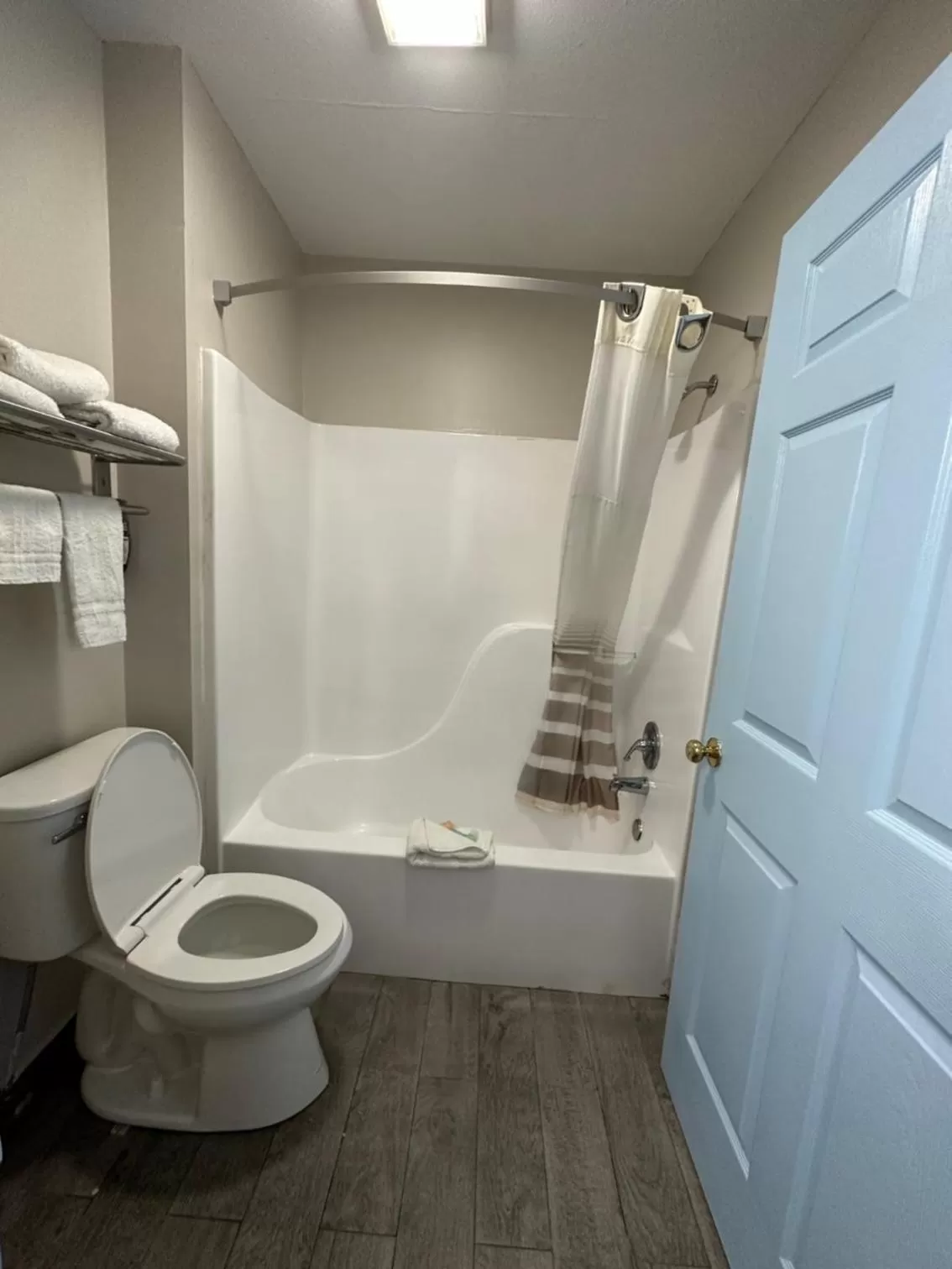 Bathroom in Super 8 by Wyndham Ocean Springs Biloxi