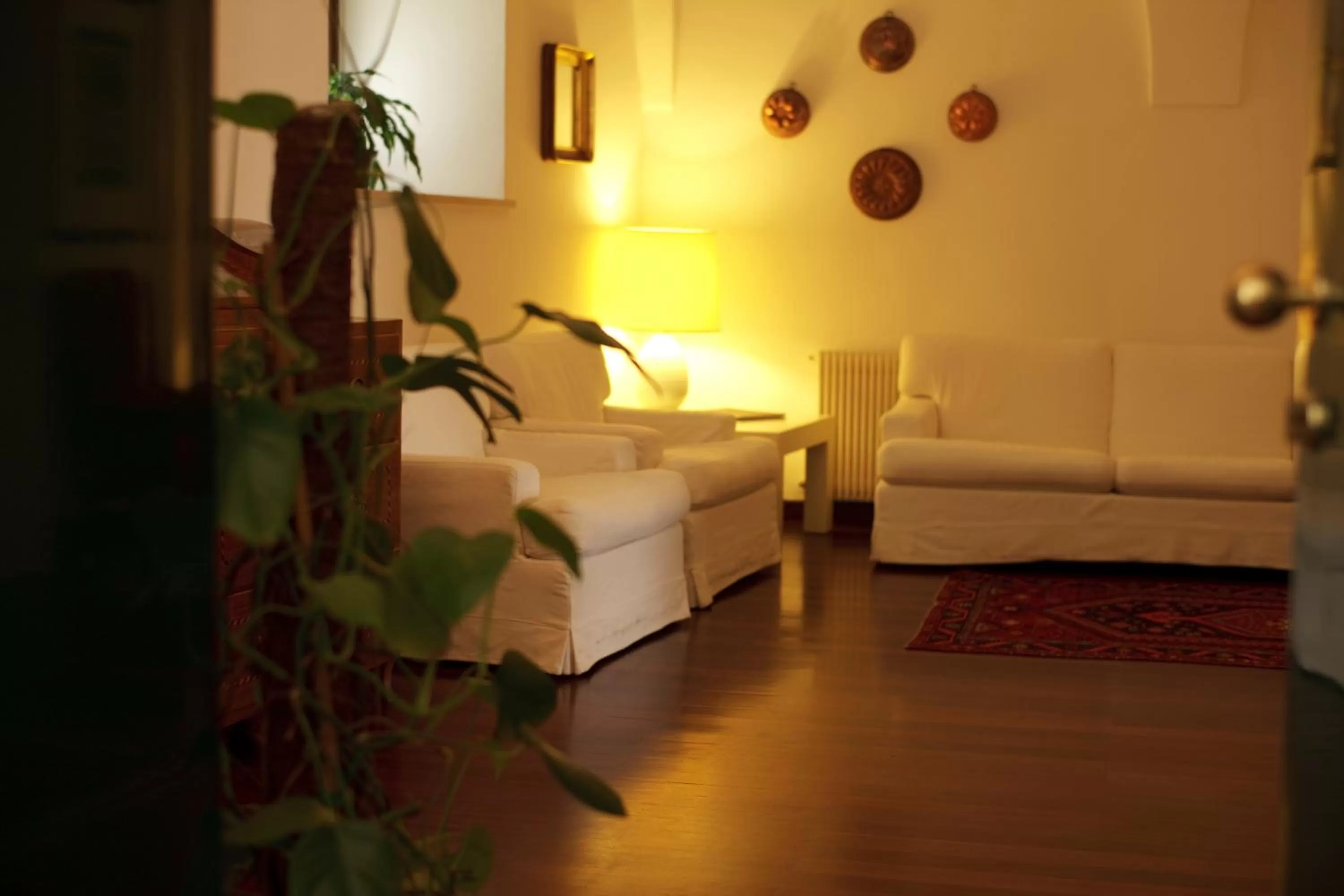 Communal lounge/ TV room in Albergo Accademia