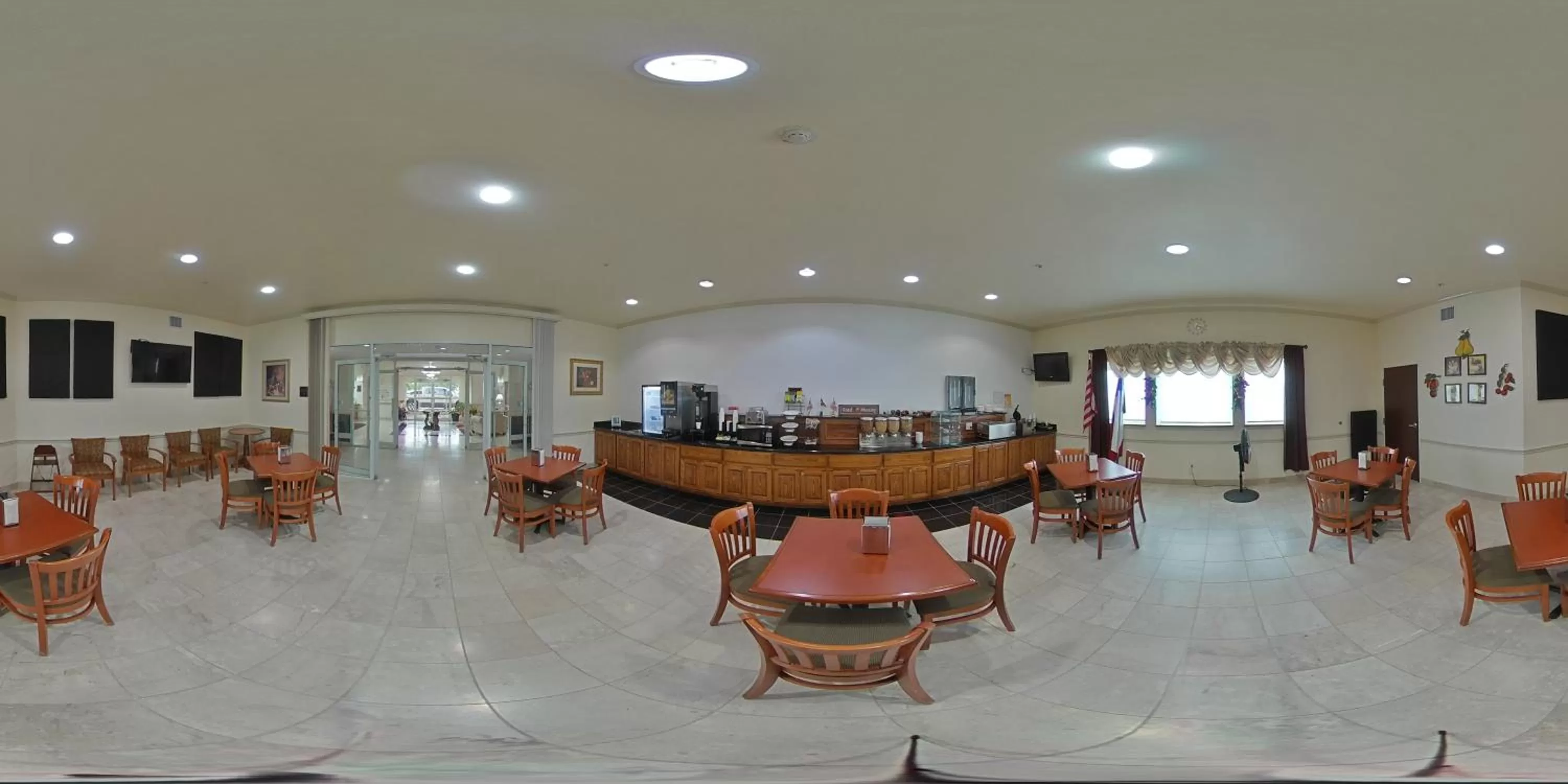 Breakfast in Budget Host Inn and Suites Cameron