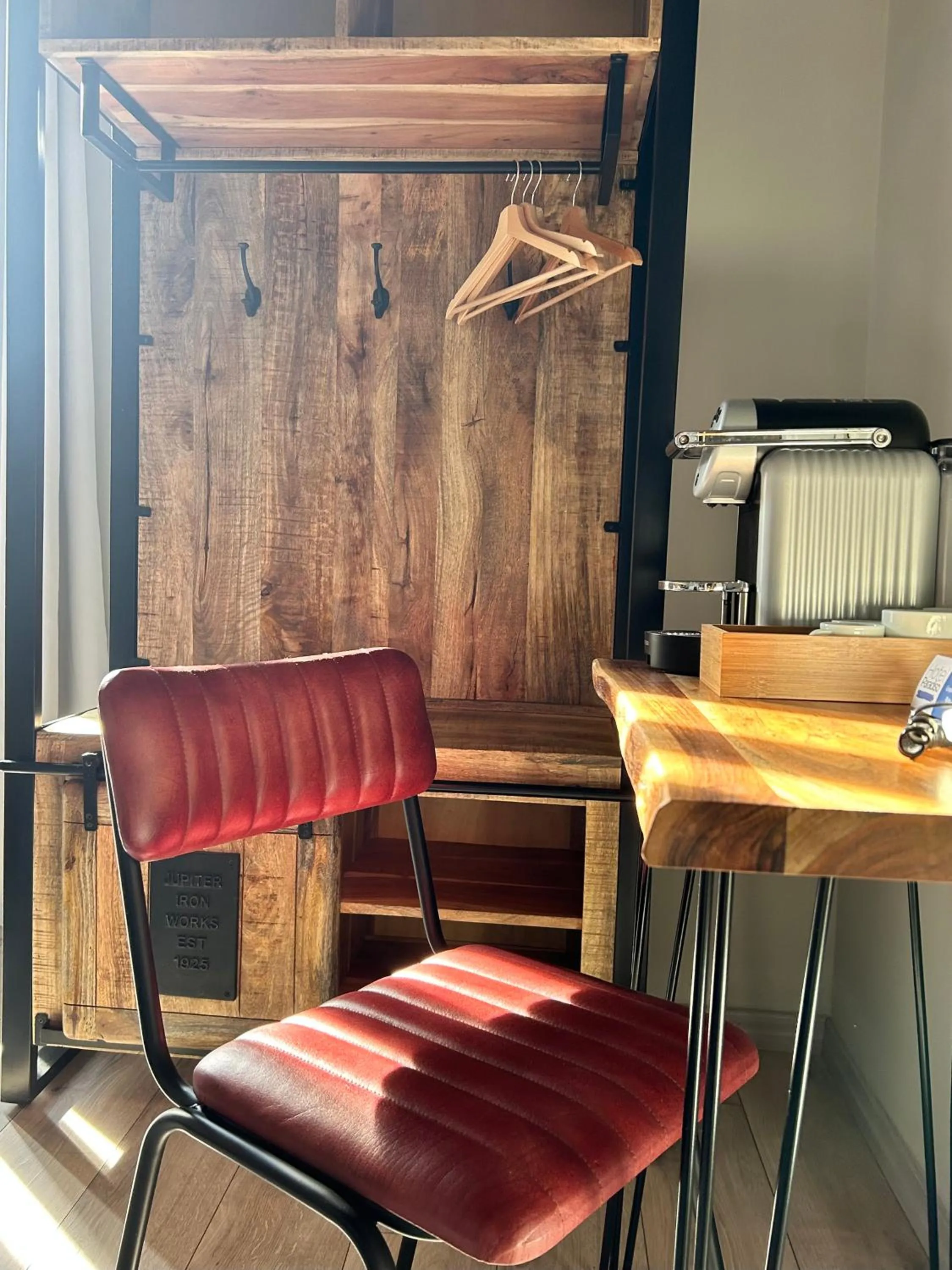 Bedroom in Hotel Paradiso Como