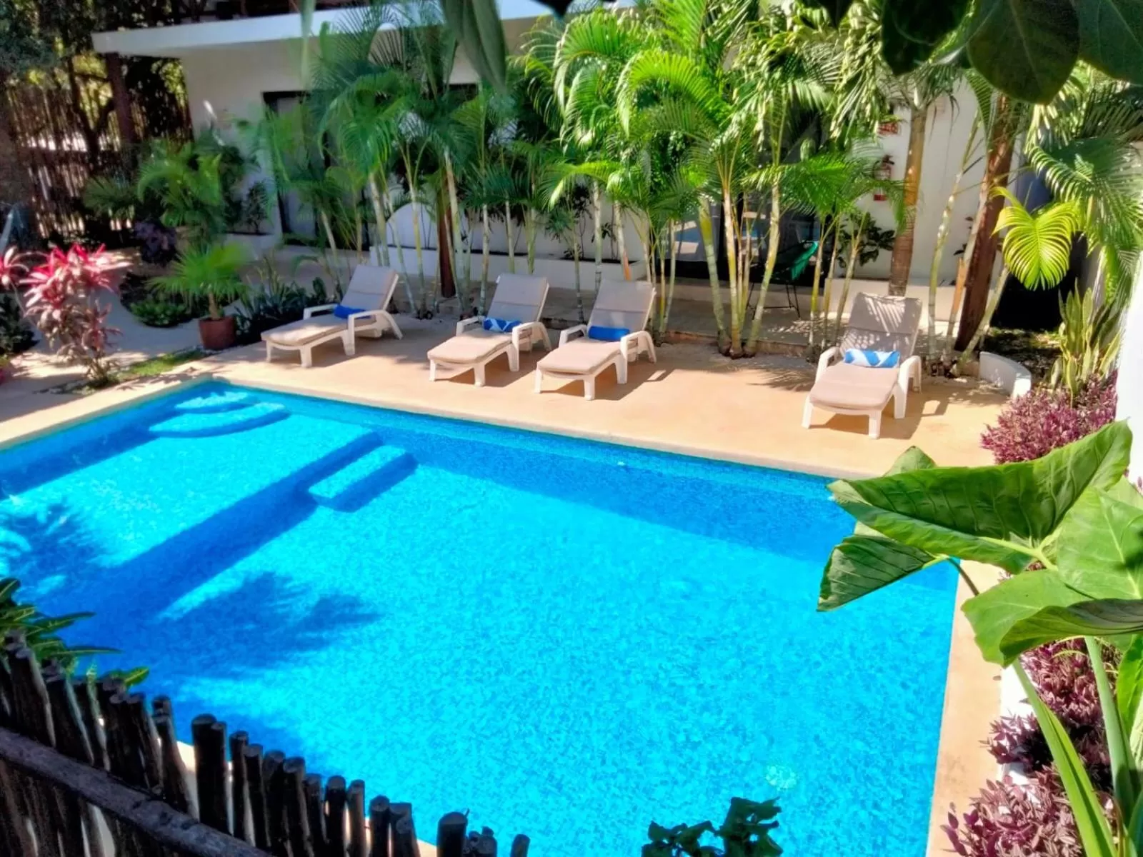 Swimming pool in Azul 36 Hotel