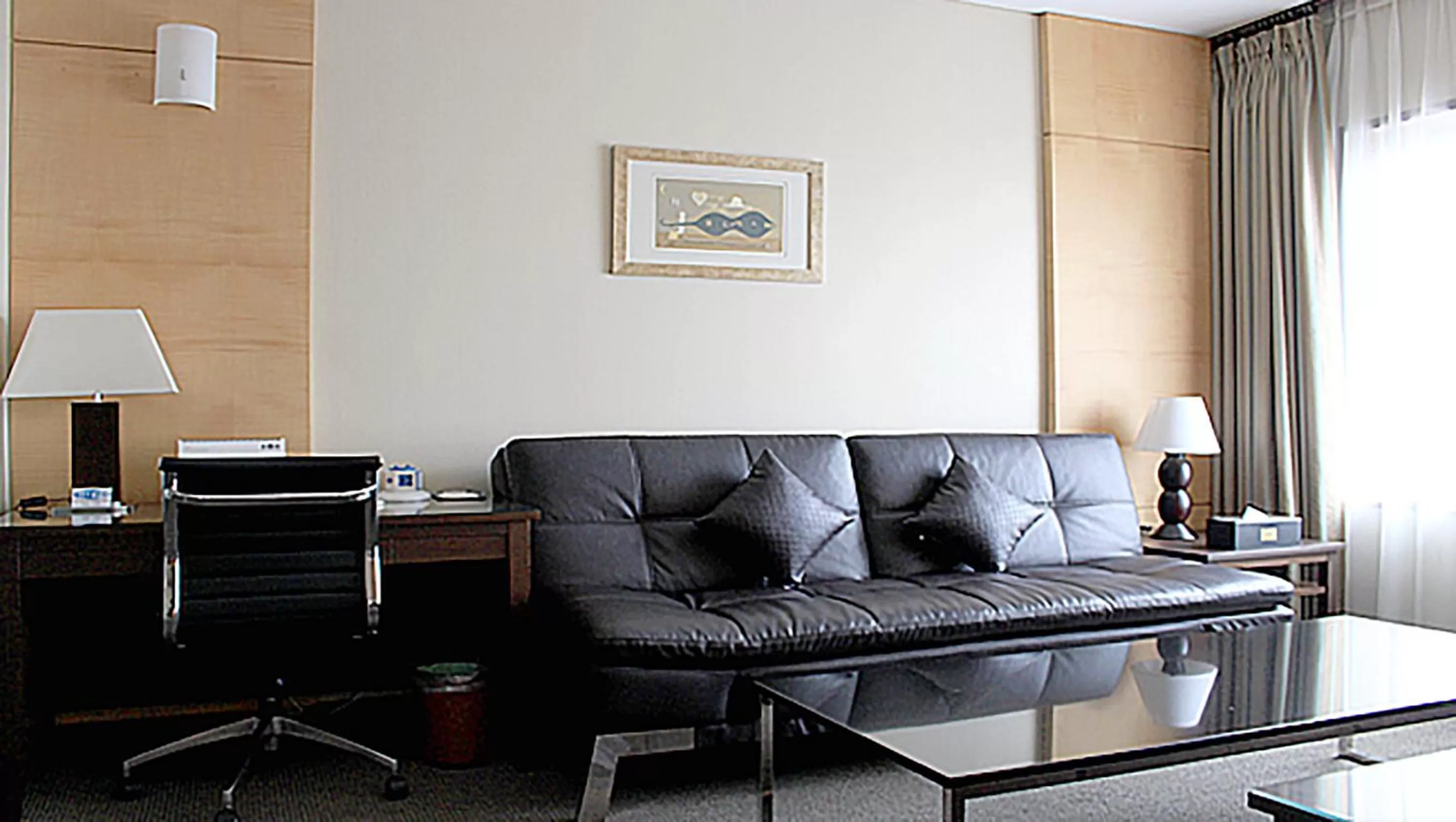 Photo of the whole room in Best Western Premier Gangnam Hotel