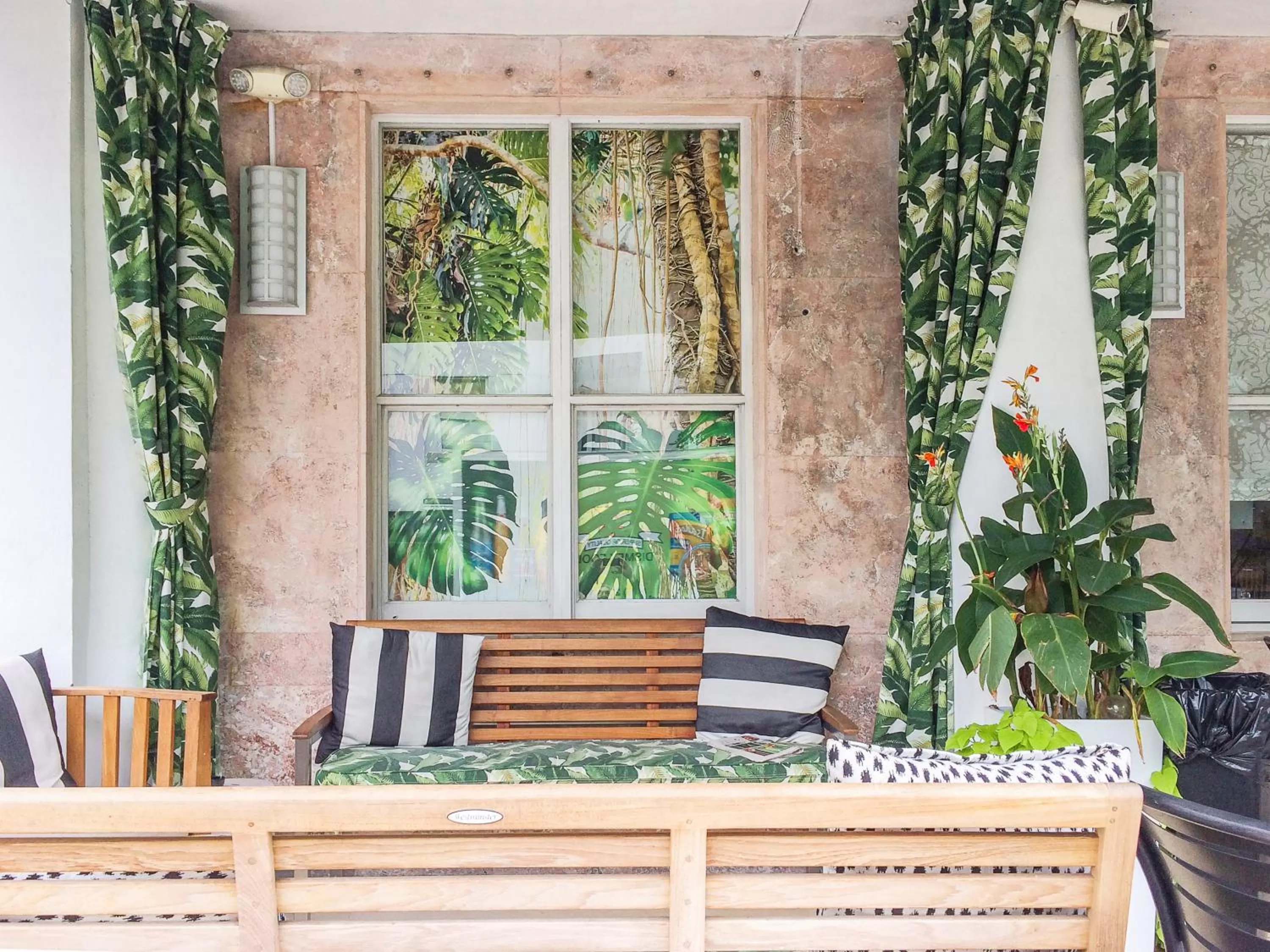 Patio in President Hotel