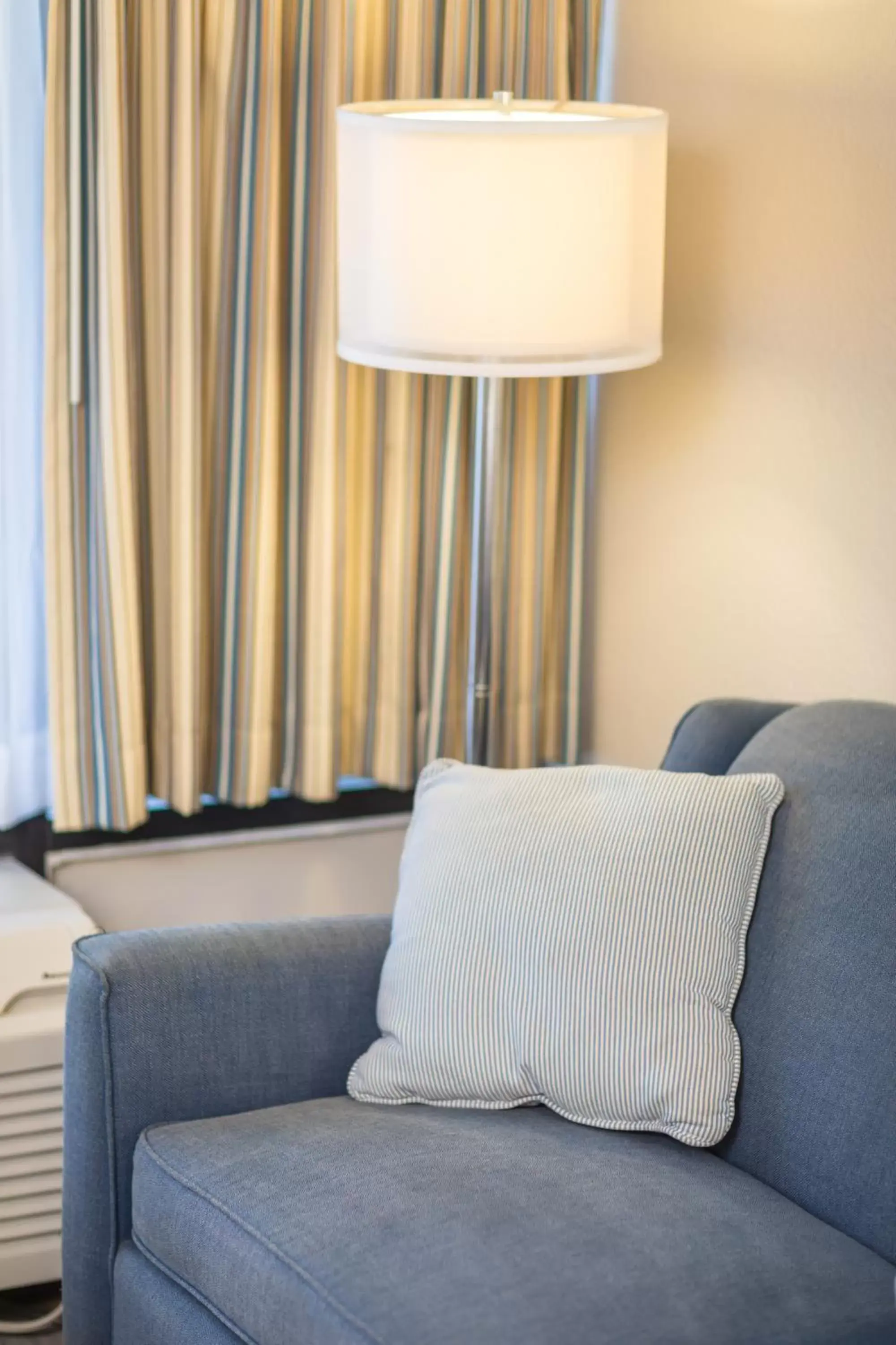 Standard King Room in Ocean Coast Hotel at the Beach Amelia Island Standard King Room in Ocean Coast Hotel at the Beach Amelia Island