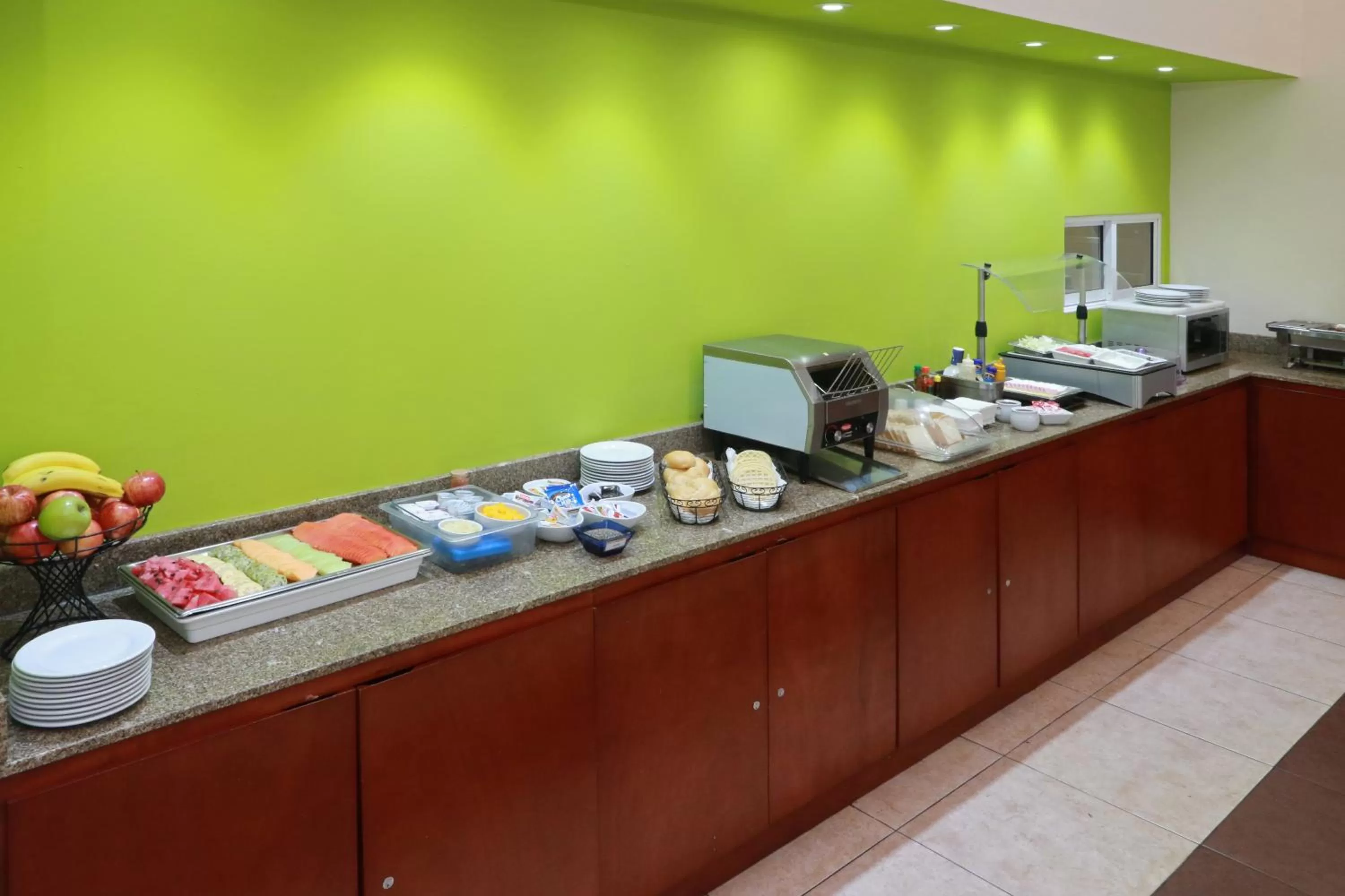 Breakfast in Staybridge Suites Queretaro by IHG