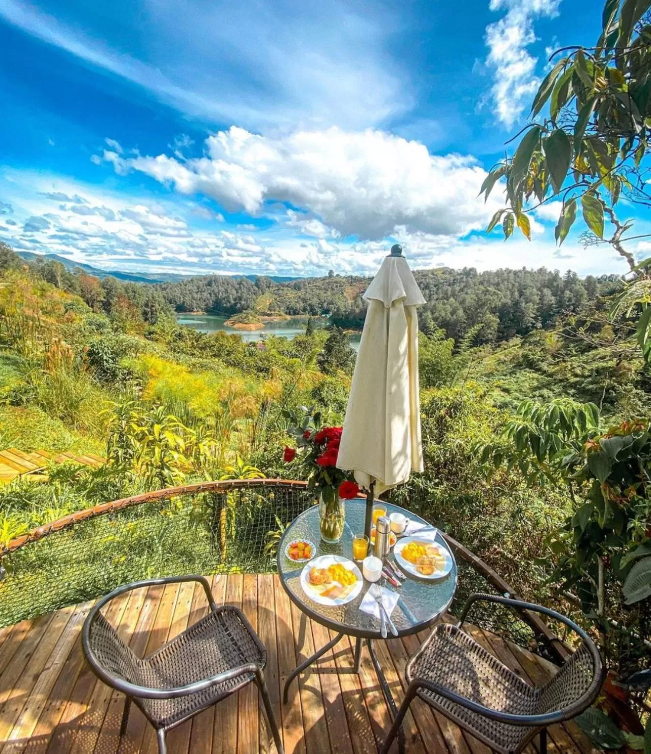 Lake view in Levit Glamping - Hotel Guatapé Peñol
