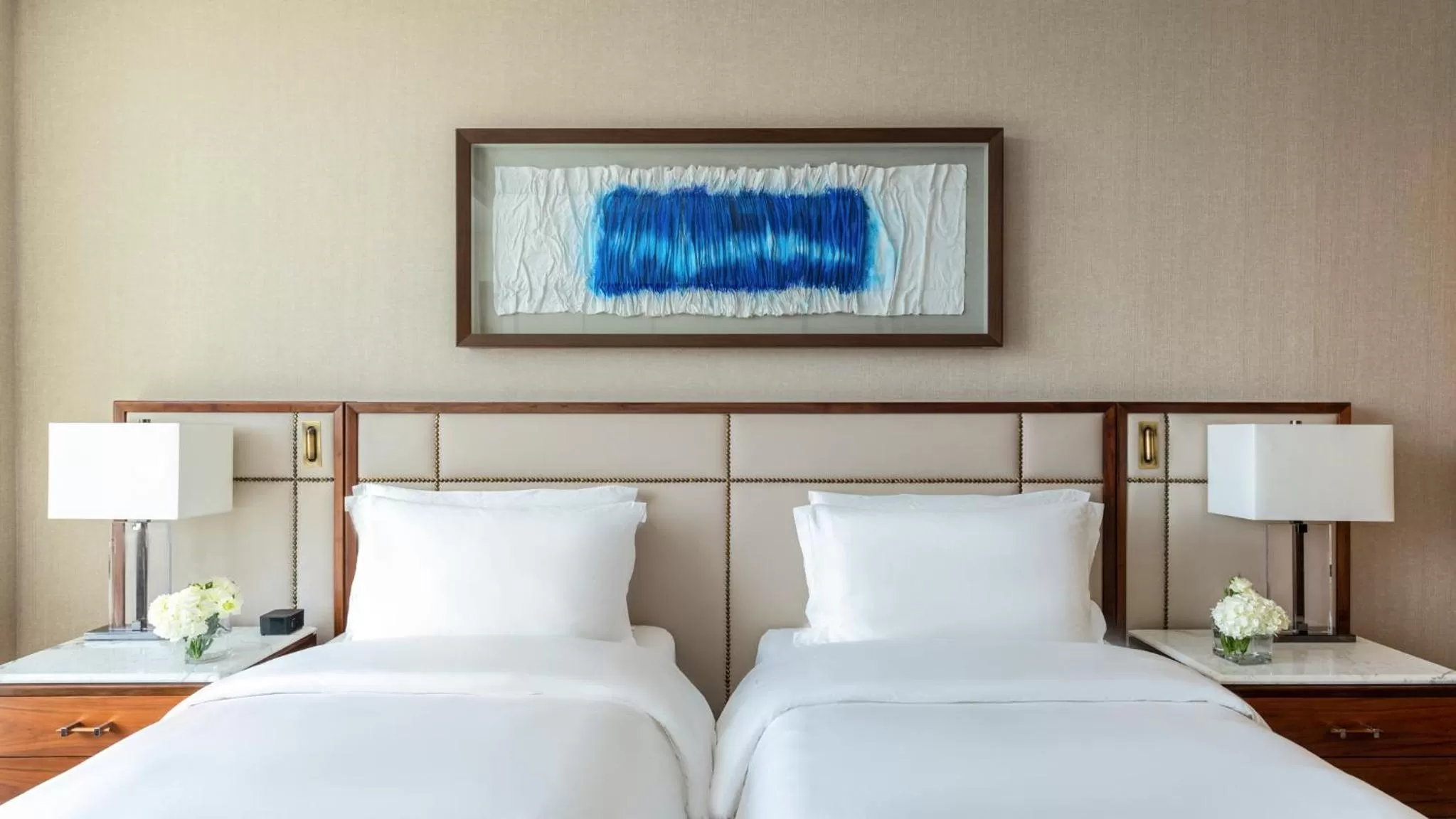 Bed in Grand Plaza Mövenpick Media City