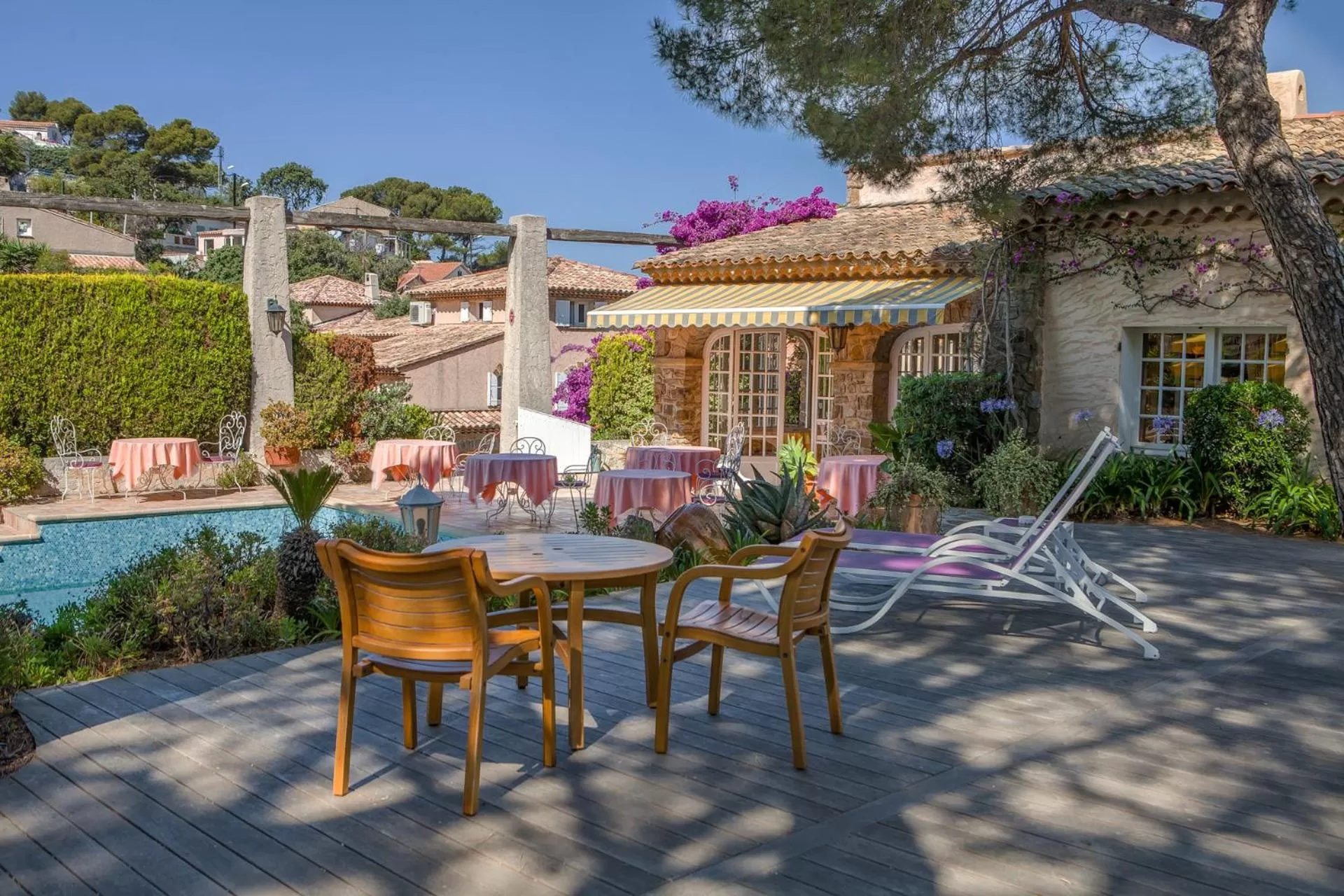 Garden in L' Escapade Hôtel & Restaurant