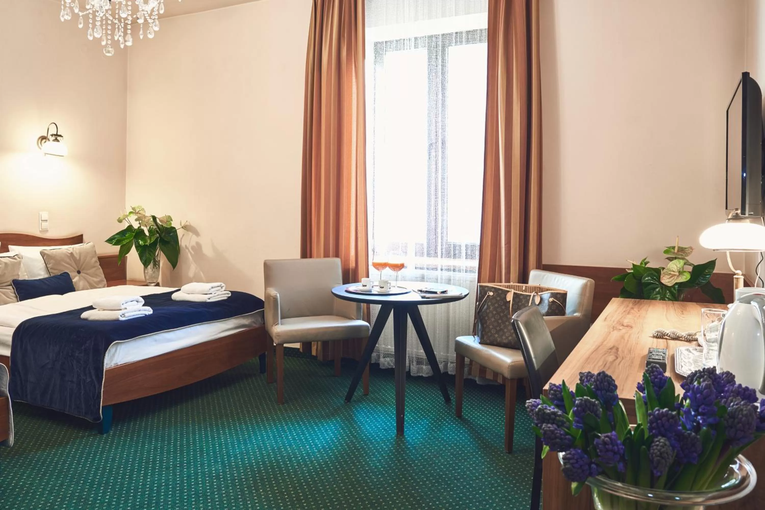 Bed in Nobilton Hotel