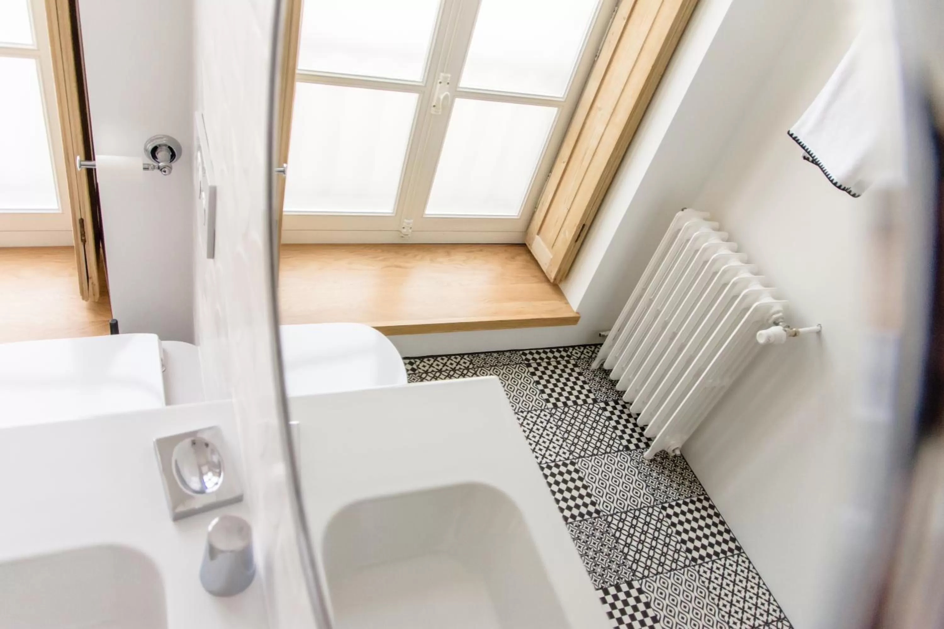 Bathroom in L'esprit du 8