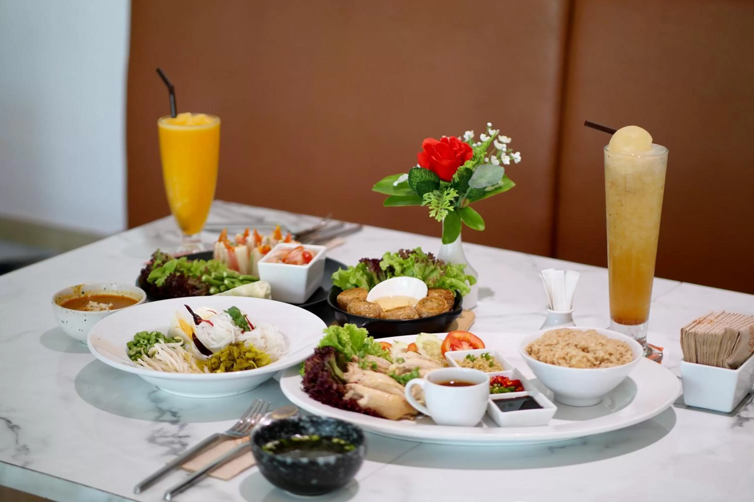 Lunch in Tinidee Hotel Bangkok Golf Club