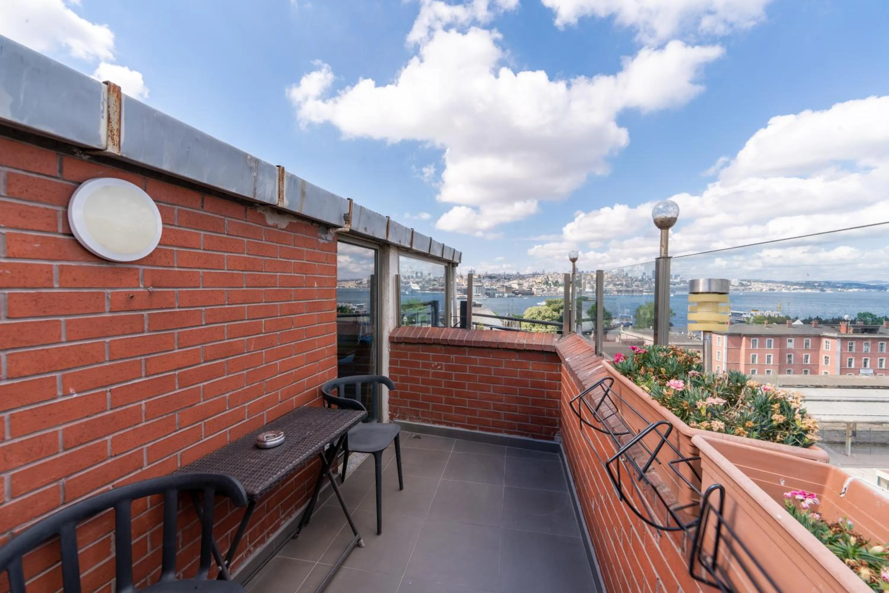 Sea view in Elanaz Hotel