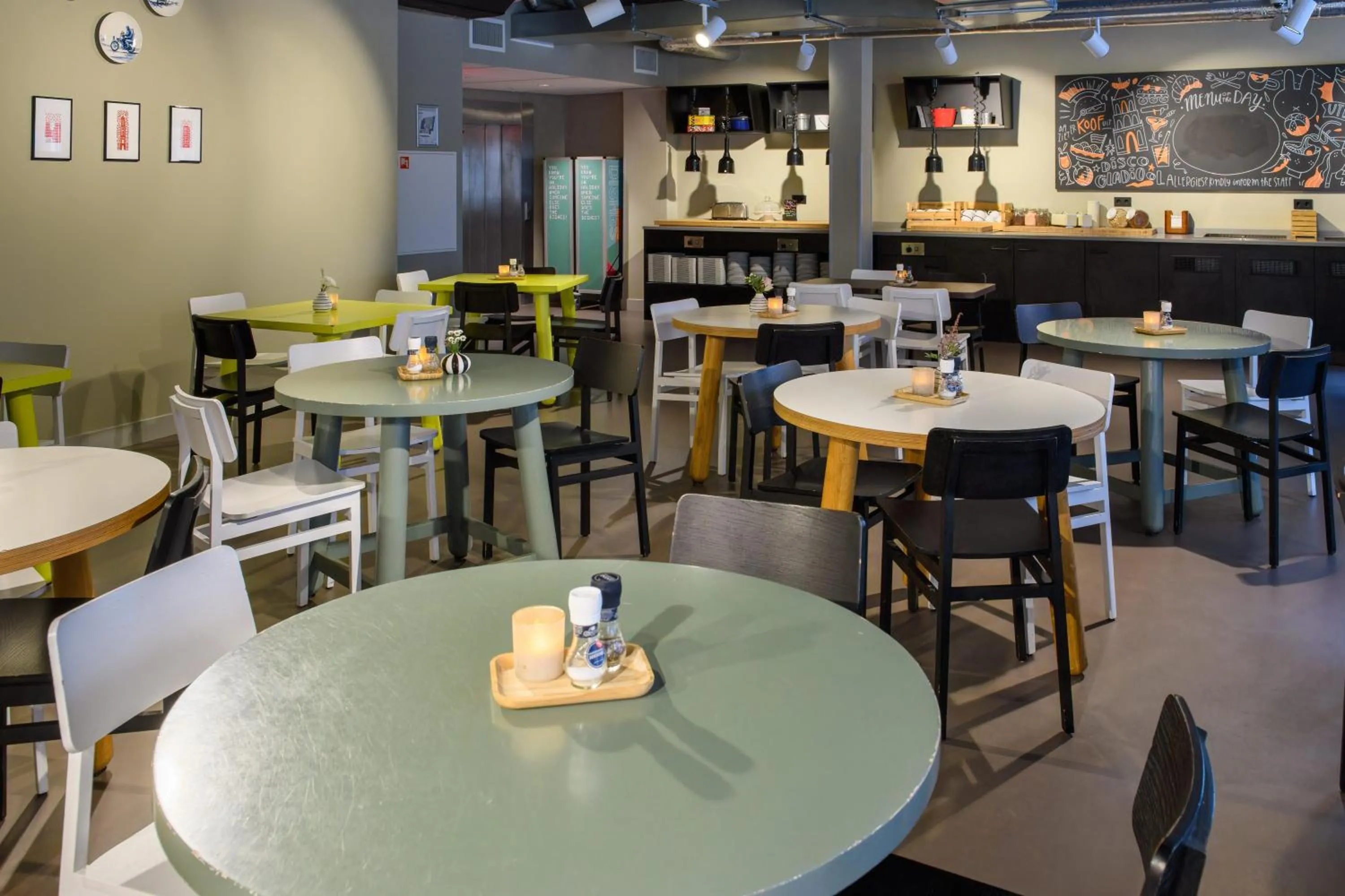 Buffet breakfast in Stayokay Hostel Utrecht Centrum