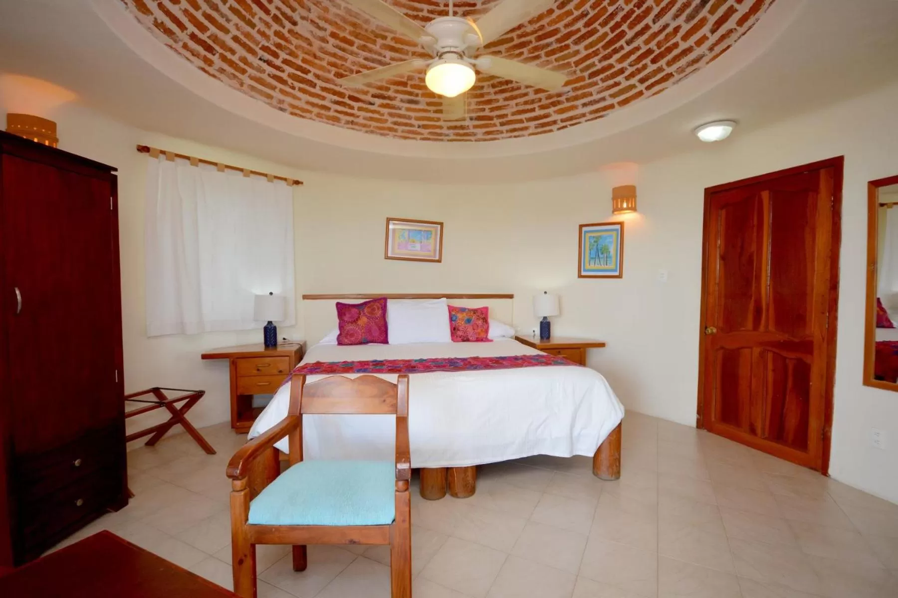 Bed in Hotel La Joya Isla Mujeres