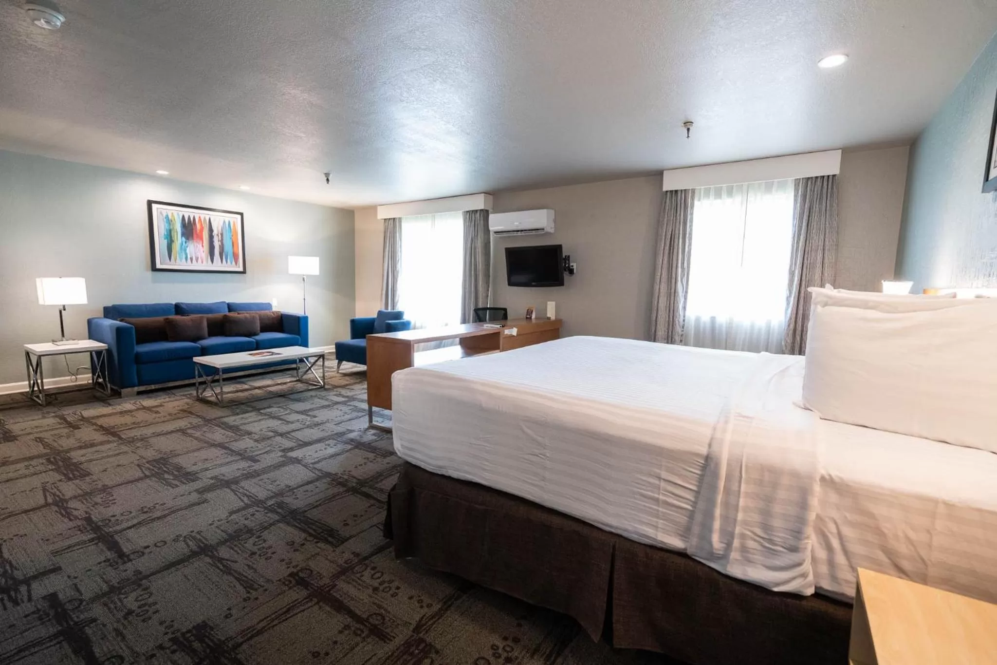 Bed in Alexis Park All Suite Resort