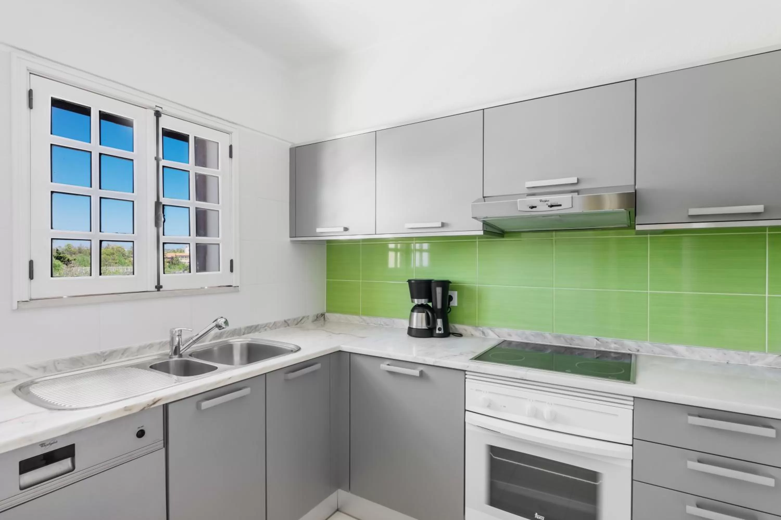 Kitchen or kitchenette in Clube Albufeira Garden Village