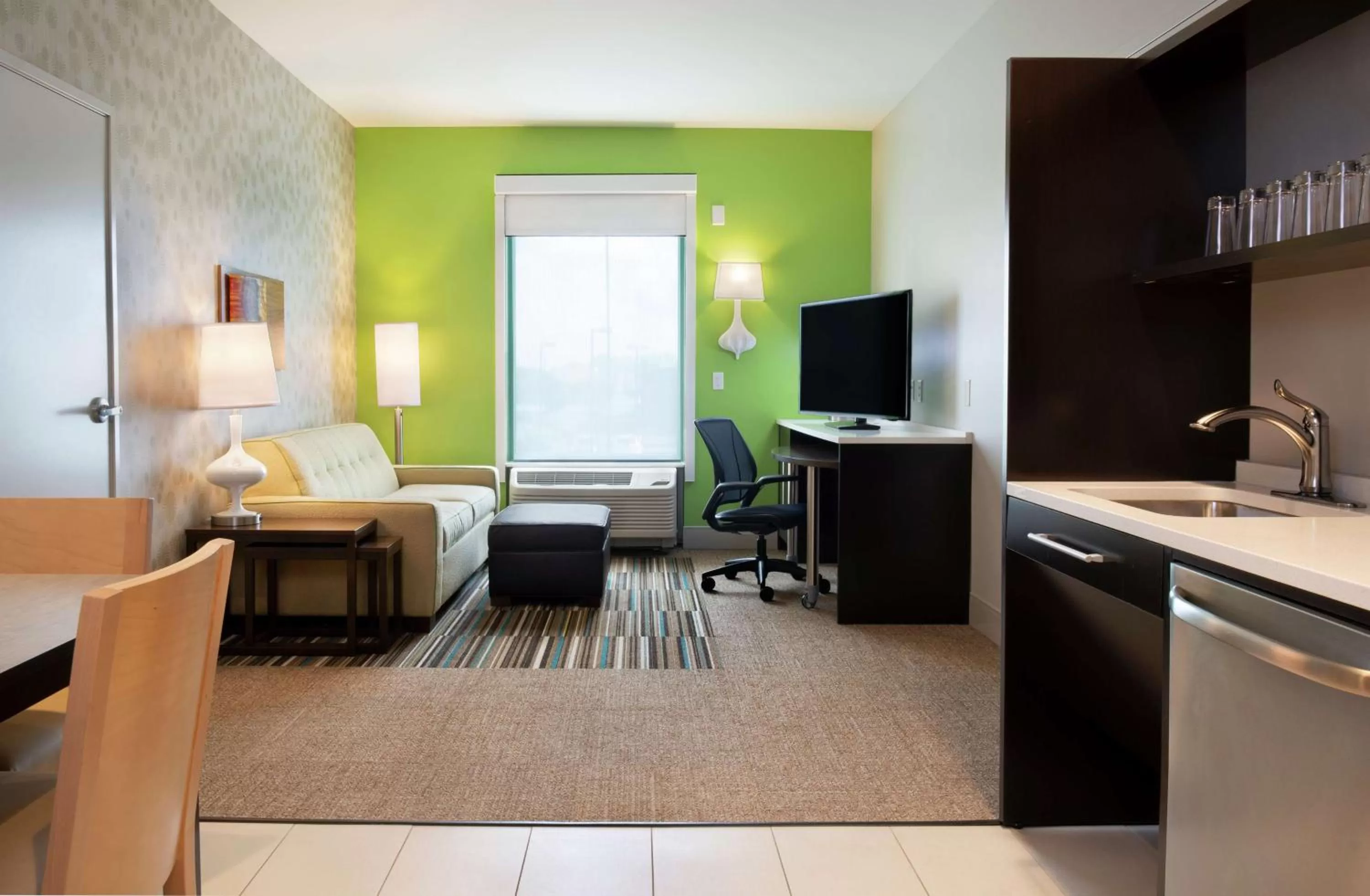 Bedroom in Home2 Suites By Hilton Indianapolis Greenwood
