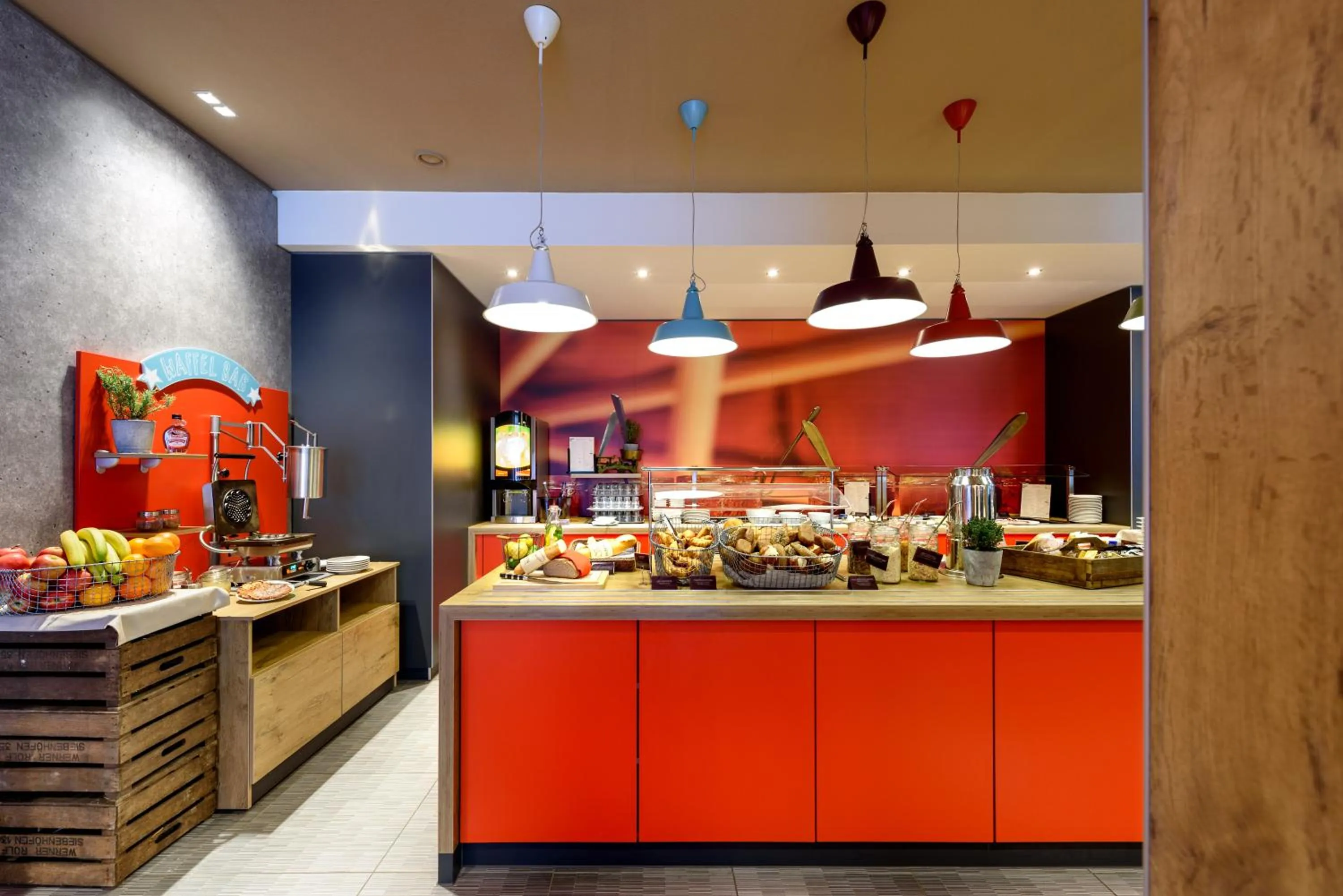 Food and drinks in ibis Nürnberg City am Plärrer