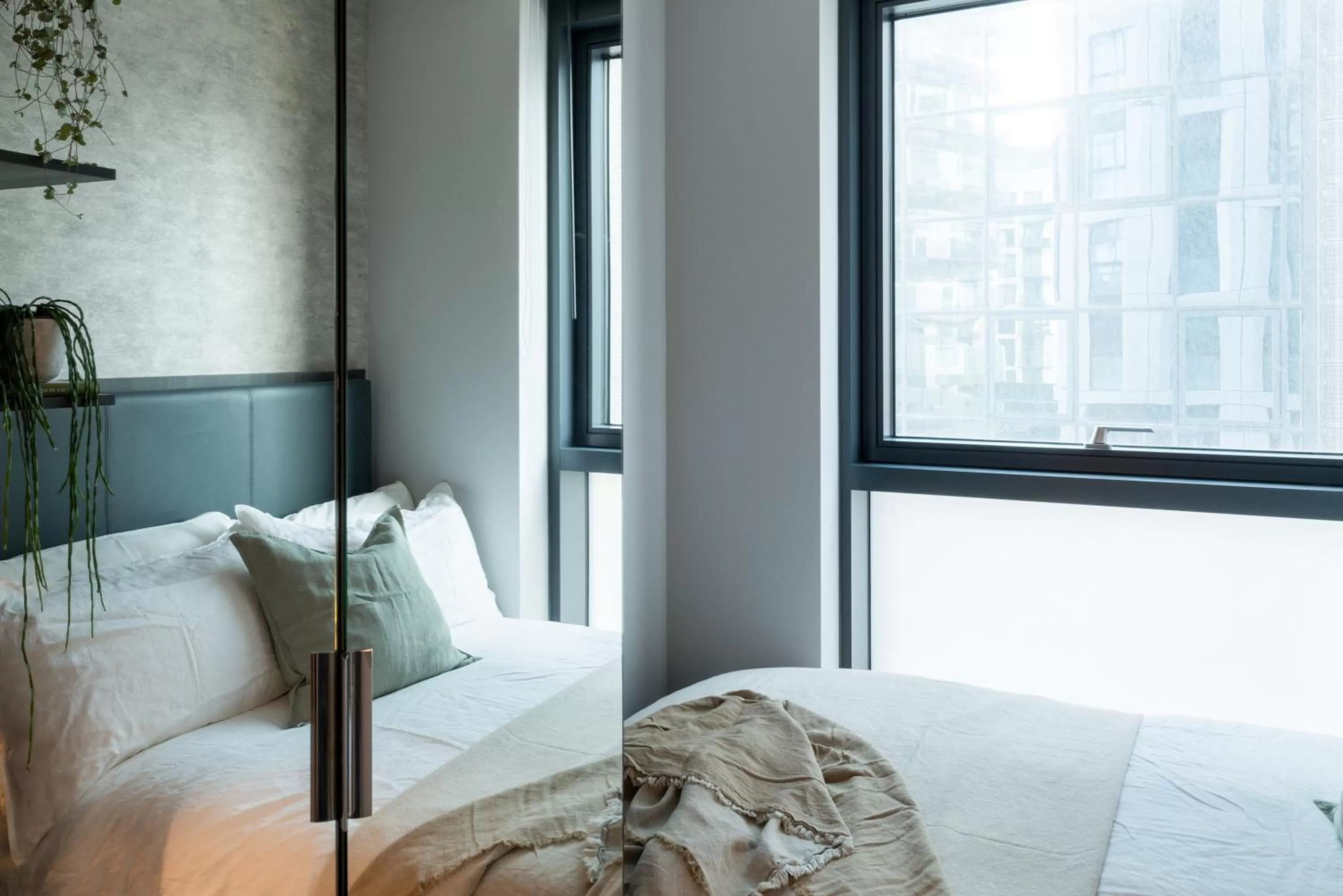 Bed in ARK Canary Wharf