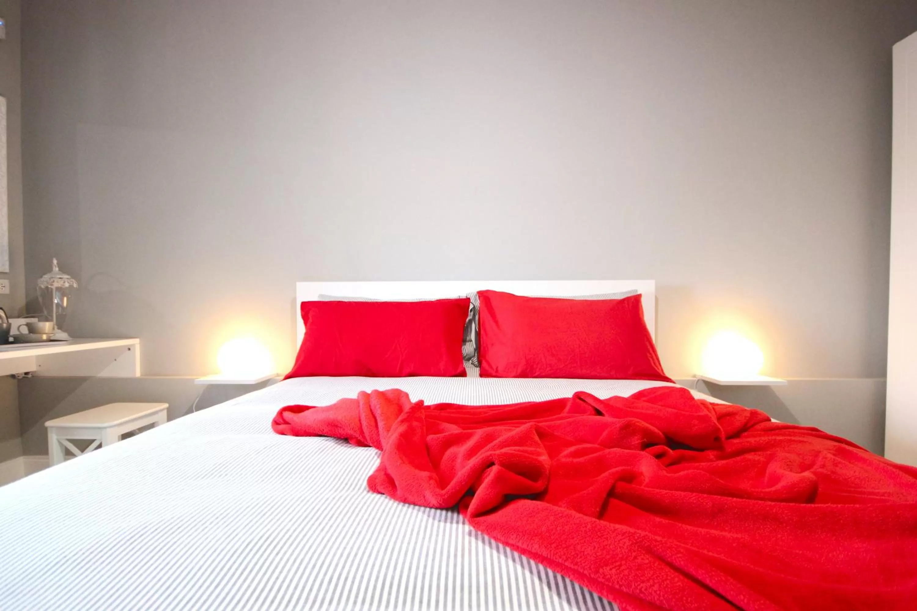 Bed in Room Inn Vatican