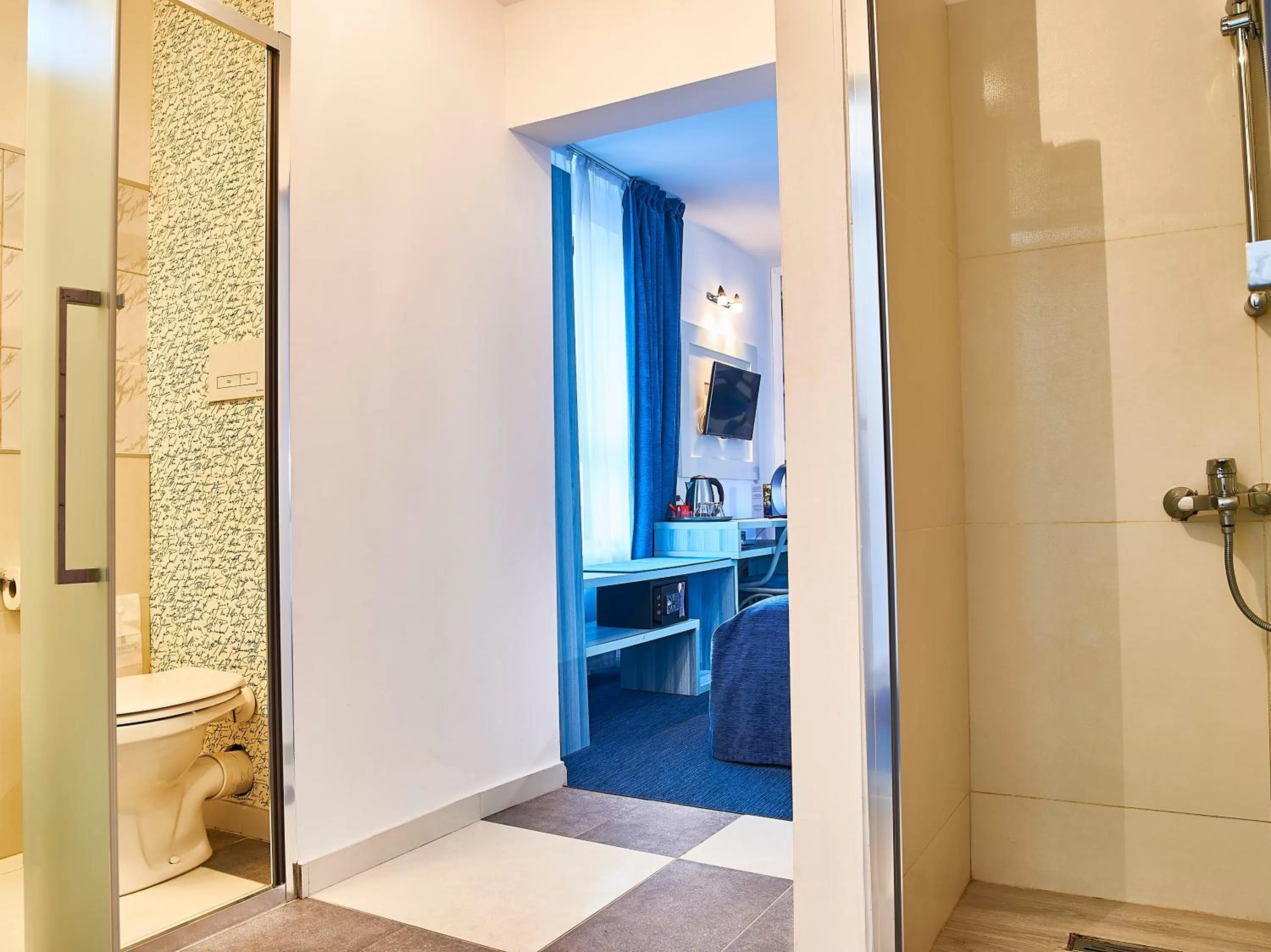 Bathroom in Continental Forum Tirgu Mures