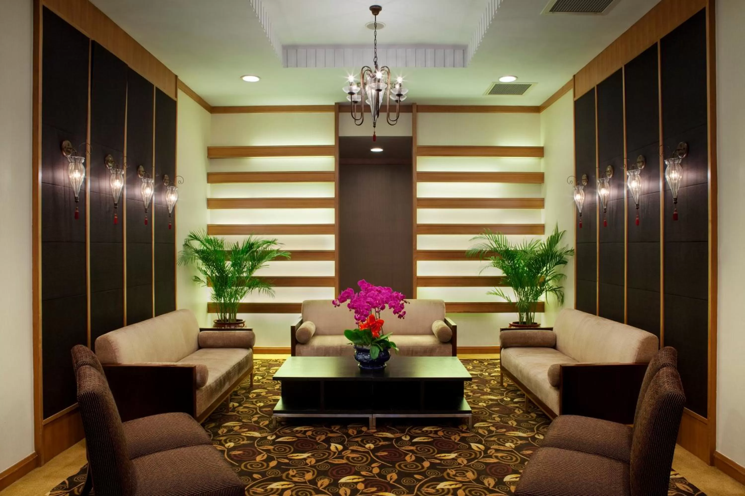 Meeting/conference room in Holiday Inn Temple Of Heaven Beijing by IHG