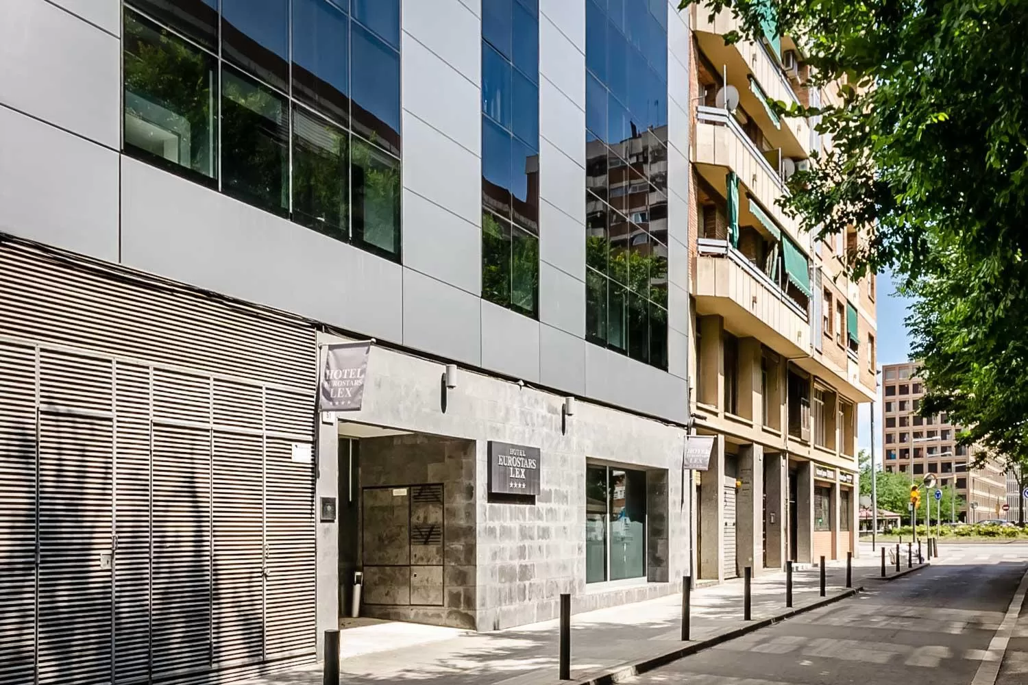 Facade/entrance in Ikonik Lex