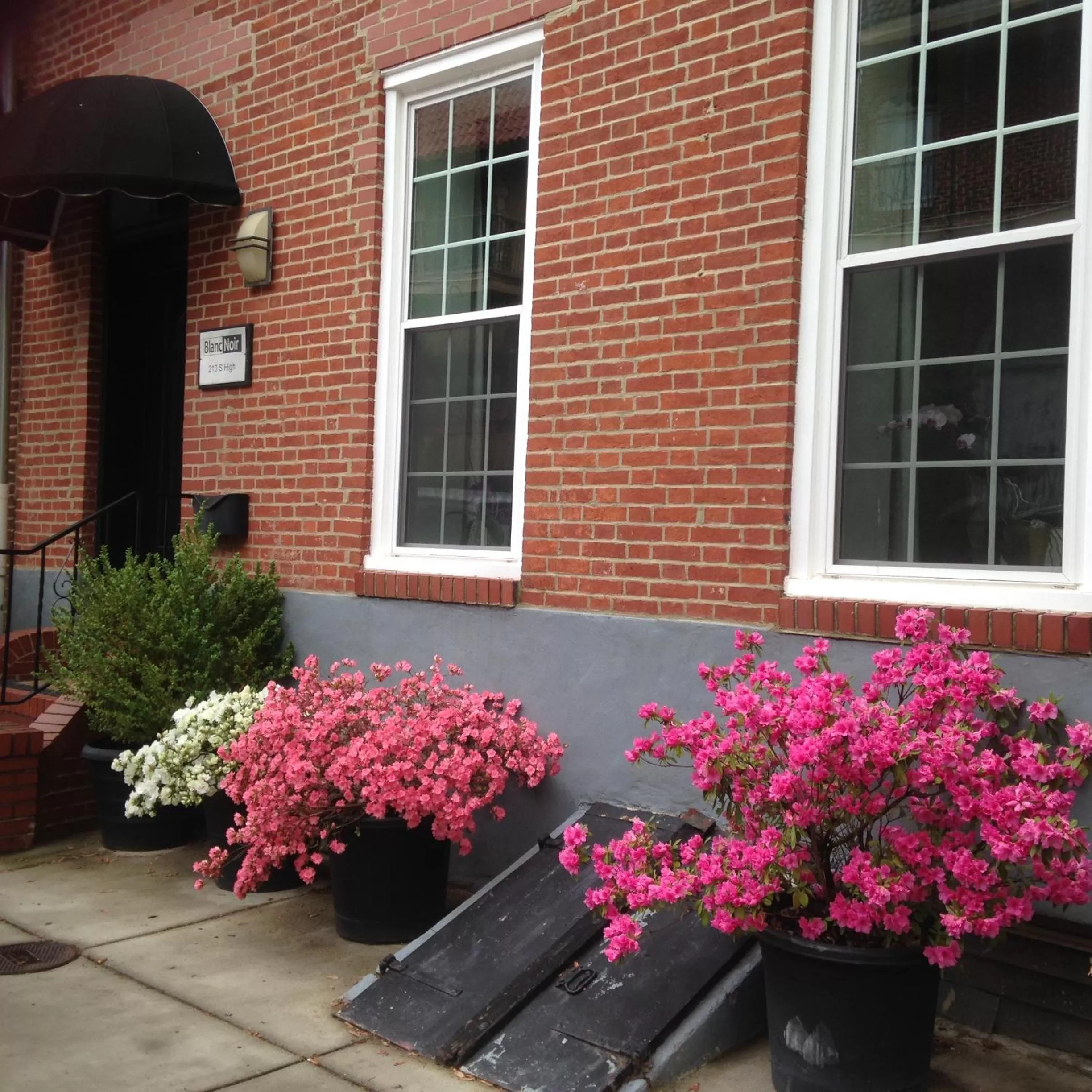 Property building in BlancNoir