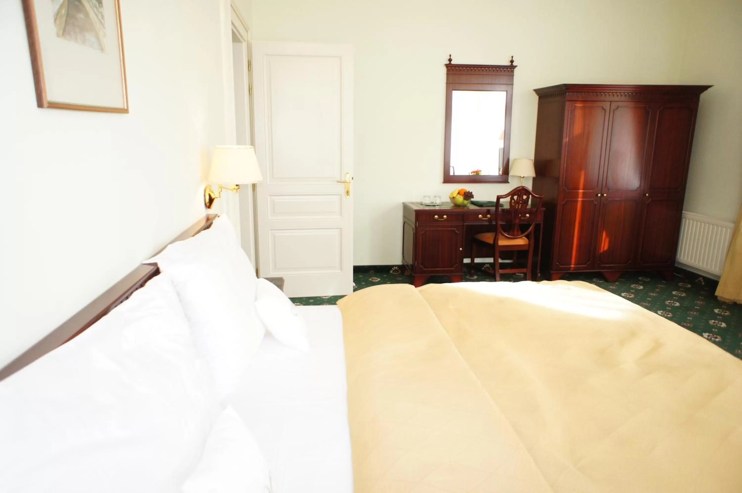 Decorative detail, Bed in Hotel Mignon