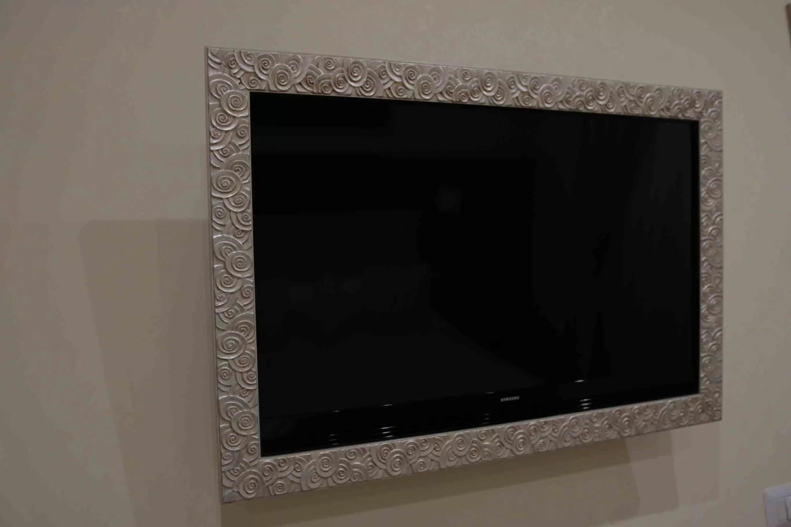 Communal lounge/ TV room in Esposizione Palace Hotel