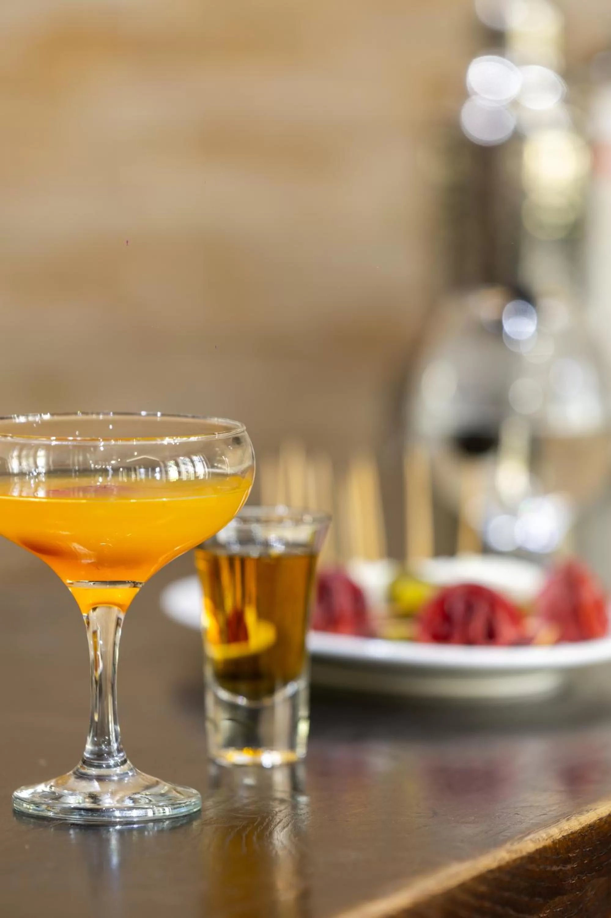 Restaurant/places to eat in Margo Palace Hotel