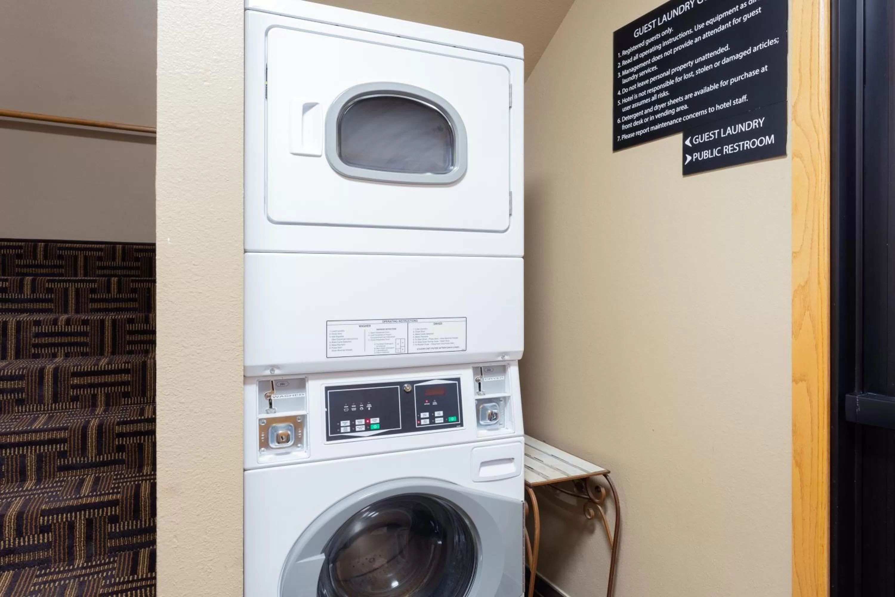 washing machine in Super 8 by Wyndham Emmetsburg