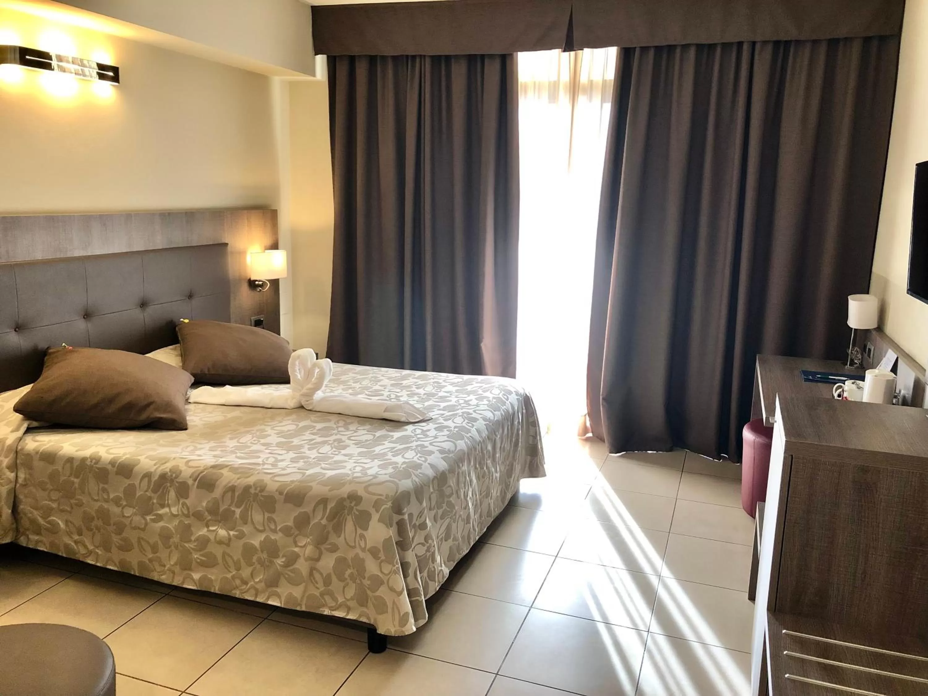 Photo of the whole room, Bed in Hotel Lovere Resort & Spa