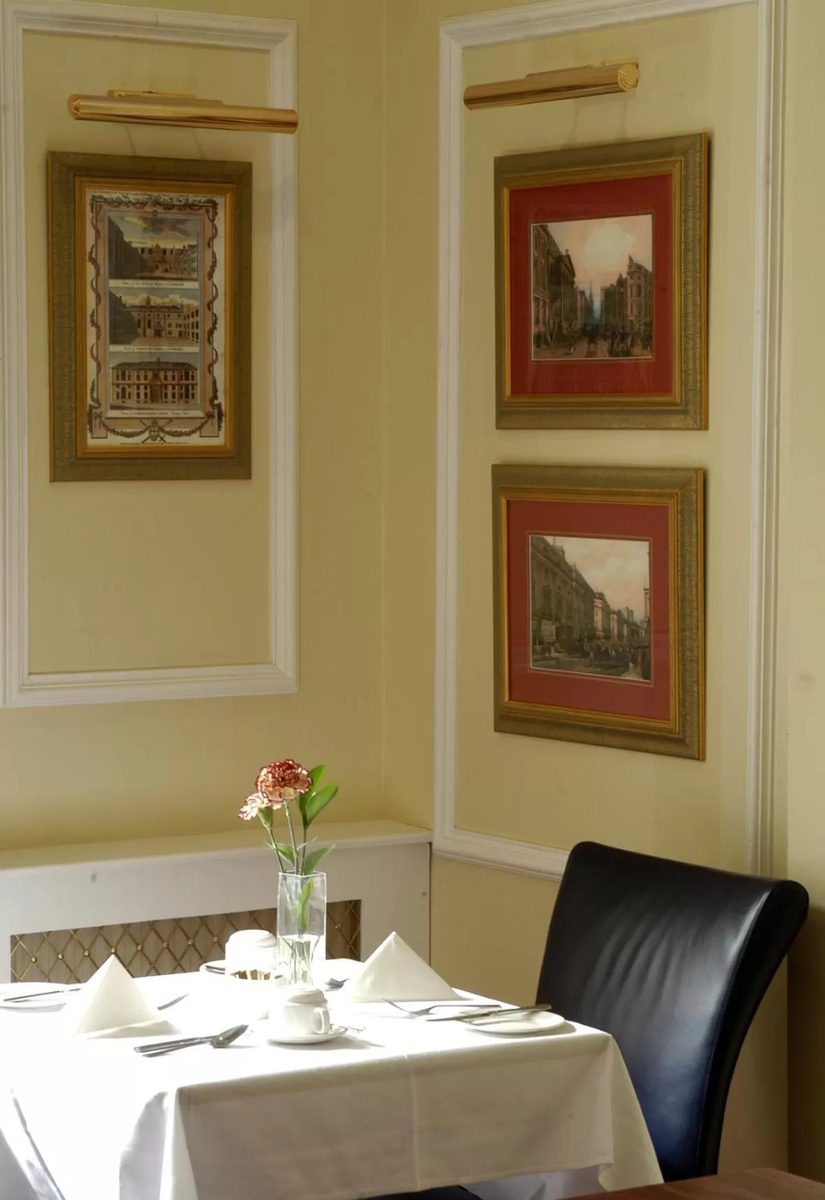 Breakfast in Grange Clarendon Hotel