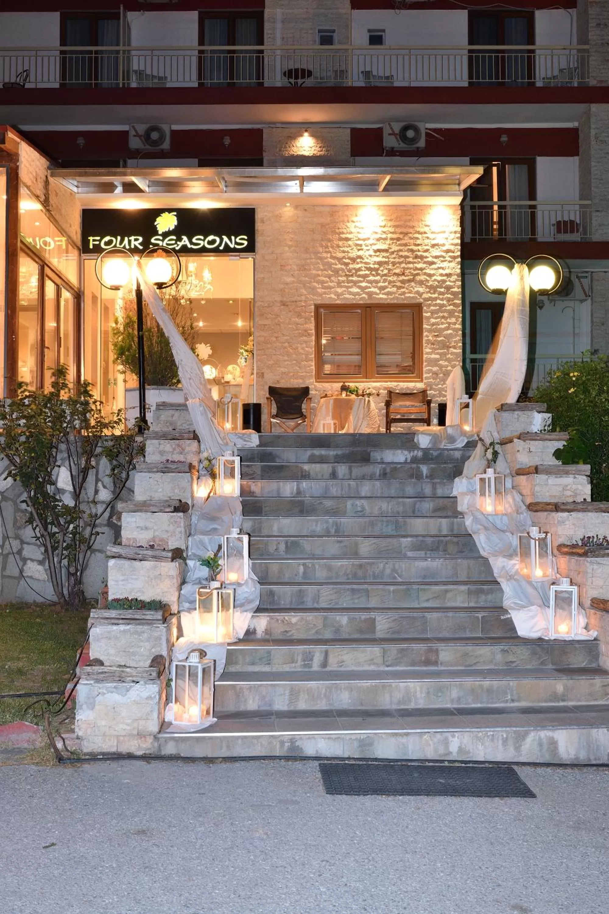 Facade/entrance in Four Seasons Hotel