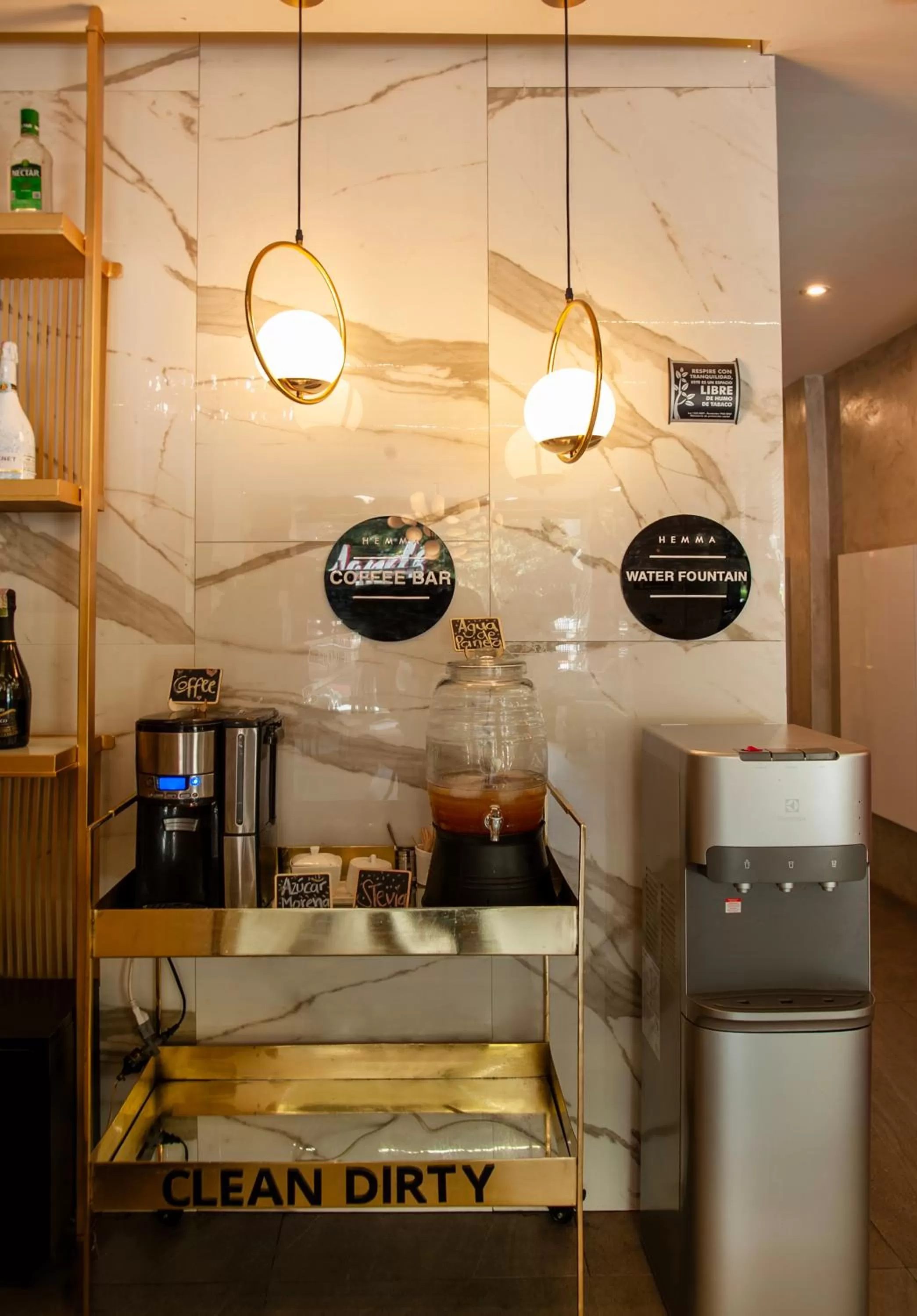 Coffee/tea facilities in Hemma Bogotá Country Luxury Suites Hotel